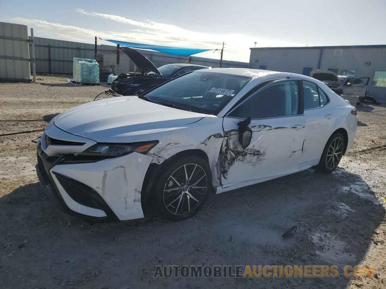 4T1G11AKXPU737478 TOYOTA CAMRY 2023