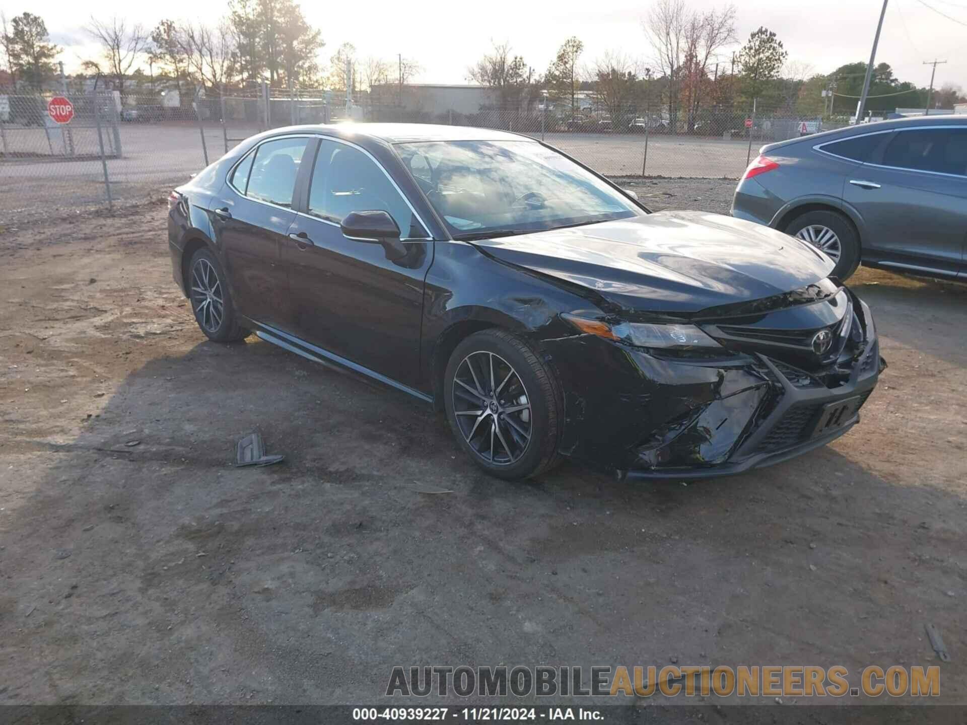 4T1G11AKXPU821784 TOYOTA CAMRY 2023