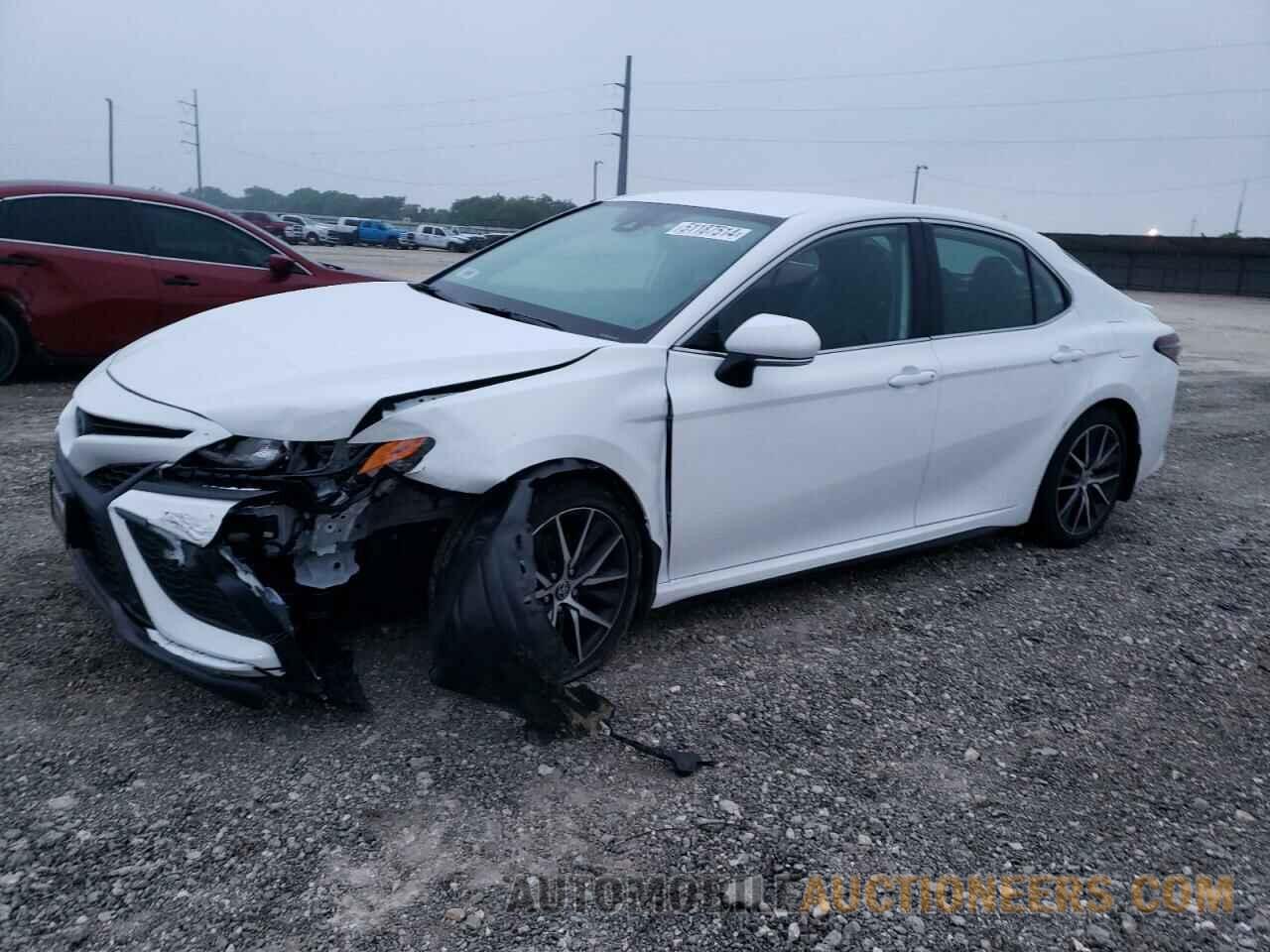 4T1G11AKXRU233368 TOYOTA CAMRY 2024