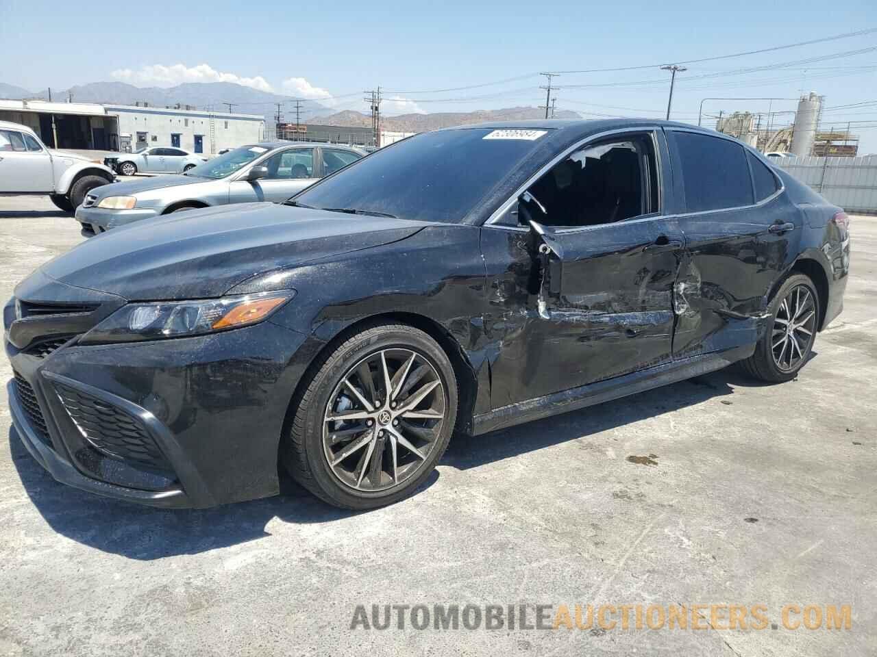 4T1G11AKXRU915053 TOYOTA CAMRY 2024