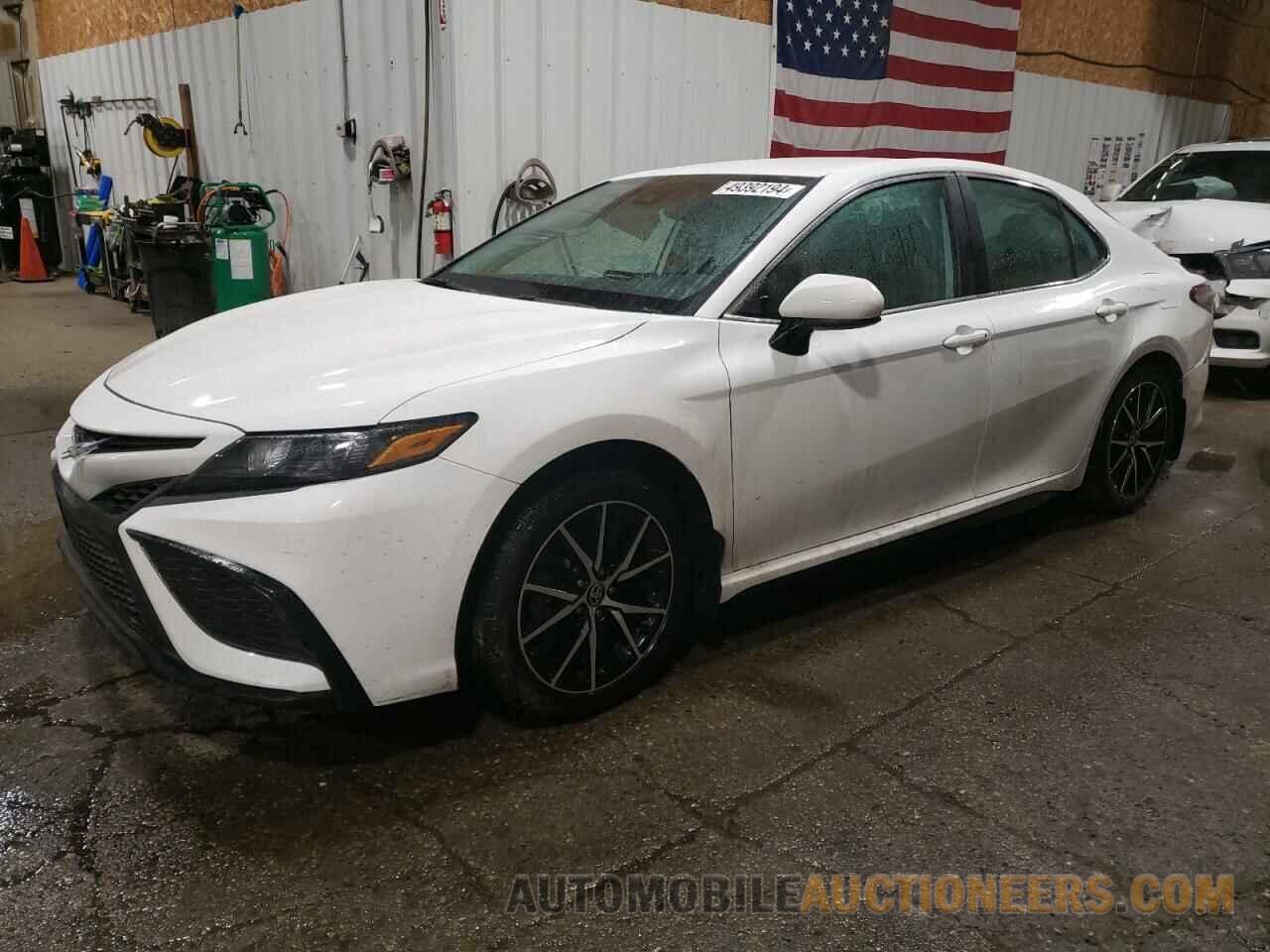 4T1G11BK0MU028438 TOYOTA CAMRY 2021