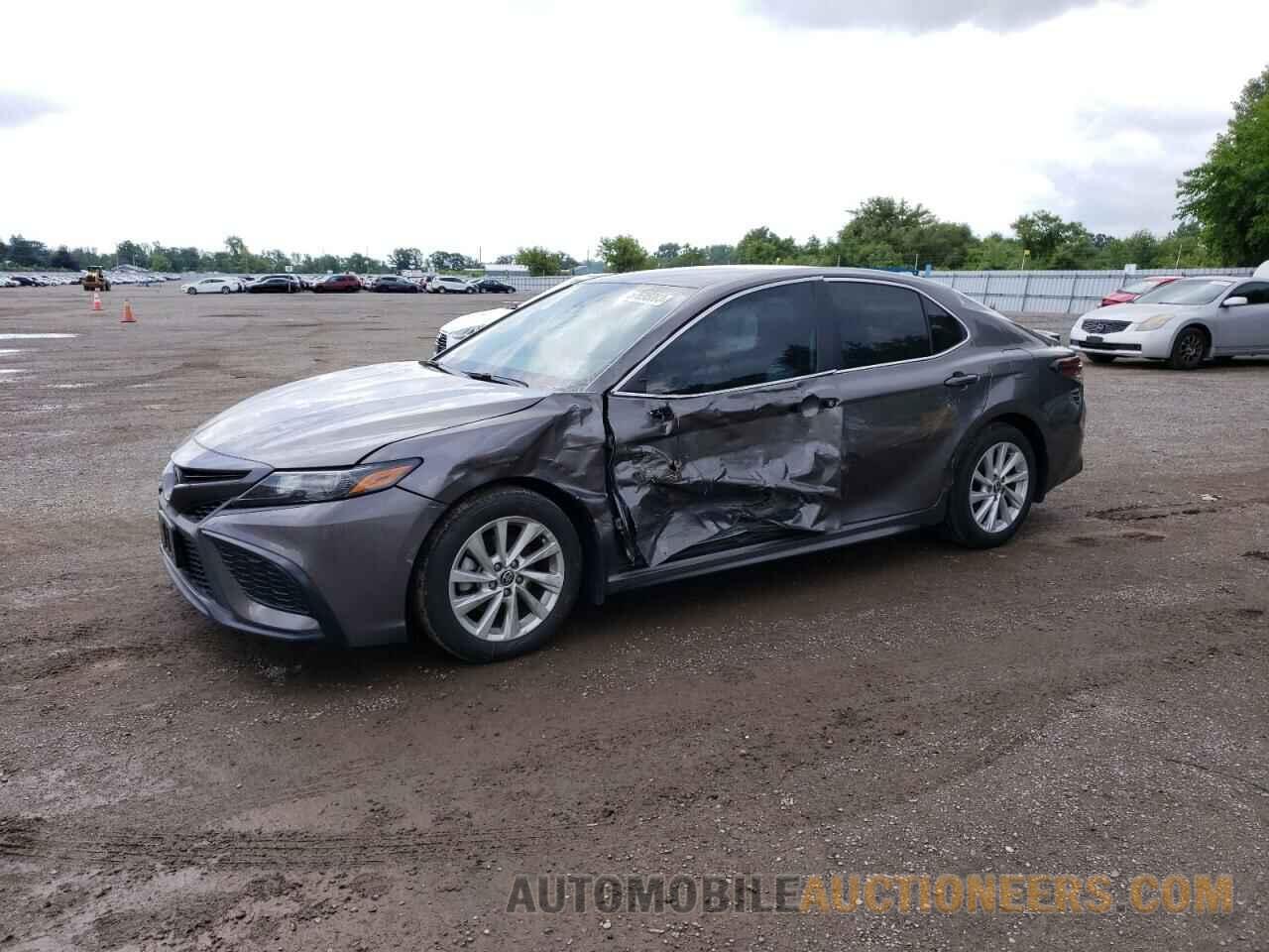 4T1G11BK0NU066754 TOYOTA CAMRY 2022