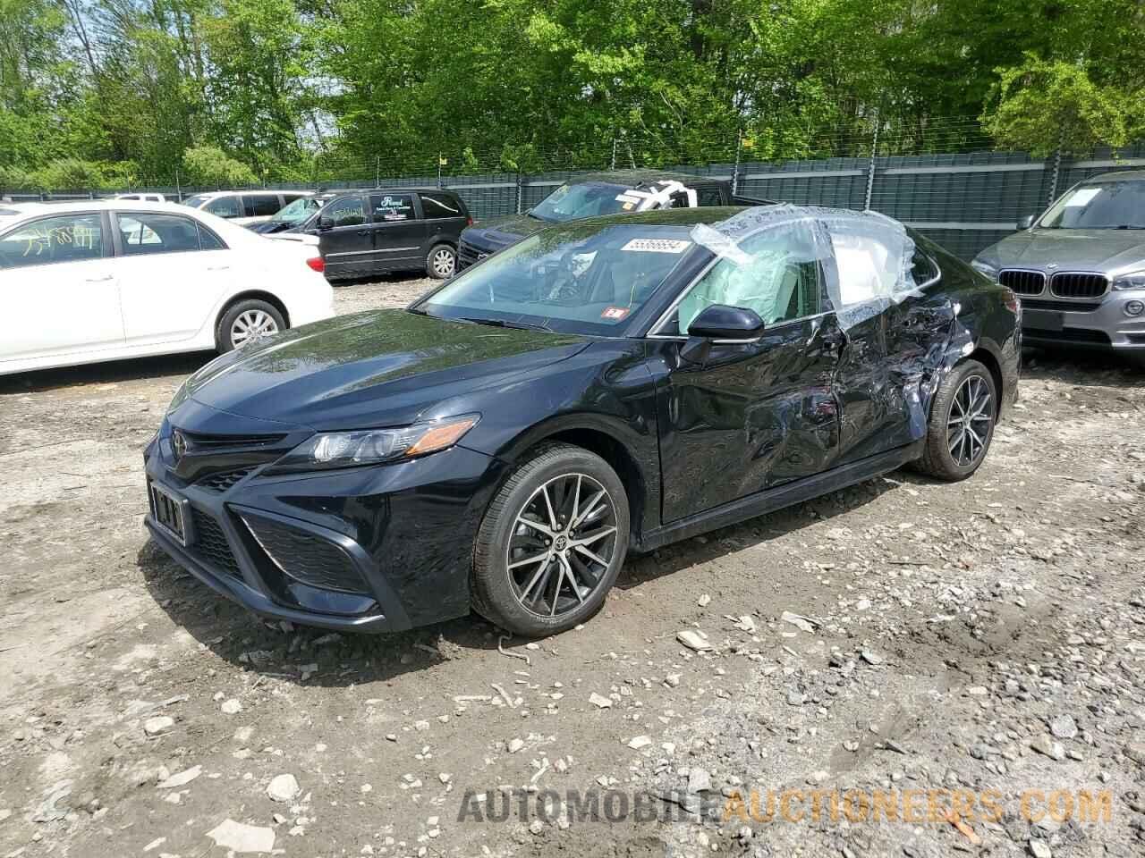 4T1G11BK0NU066883 TOYOTA CAMRY 2022