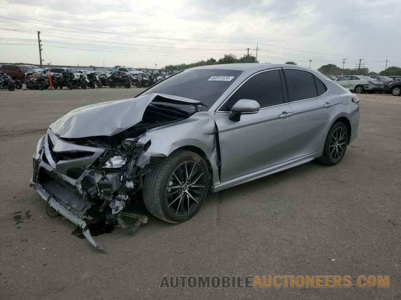 4T1G11BK0NU068522 TOYOTA CAMRY 2022