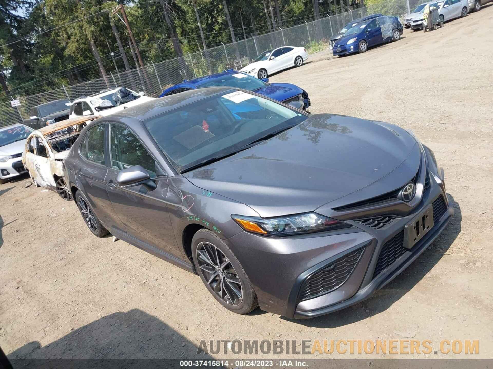 4T1G11BK1MU023913 TOYOTA CAMRY 2021