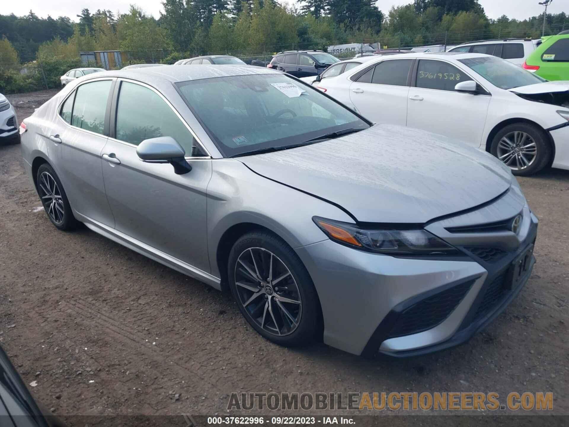 4T1G11BK1NU055701 TOYOTA CAMRY 2022