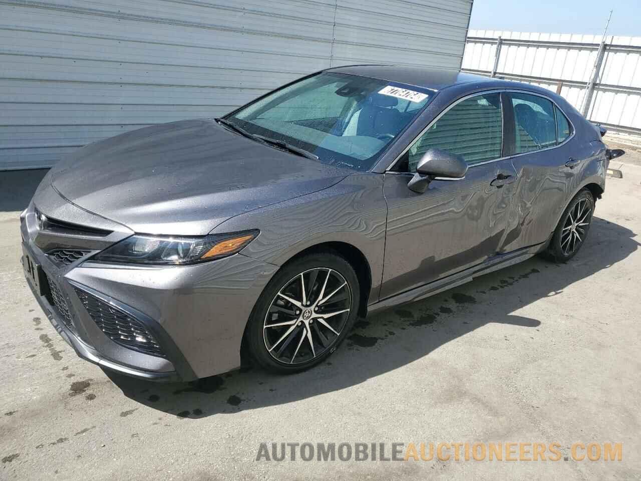 4T1G11BK1NU069551 TOYOTA CAMRY 2022