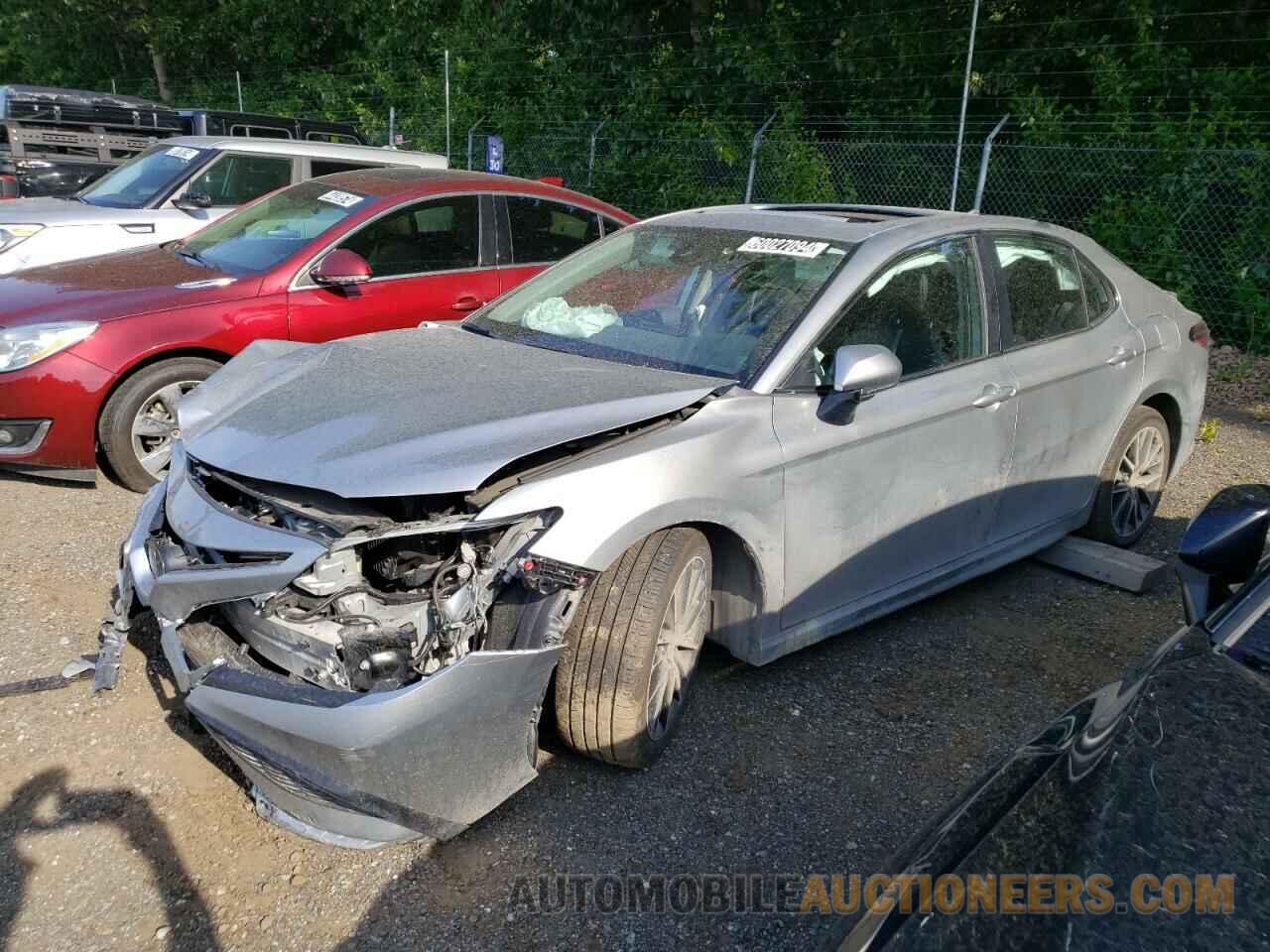 4T1G11BK1RU113280 TOYOTA CAMRY 2024