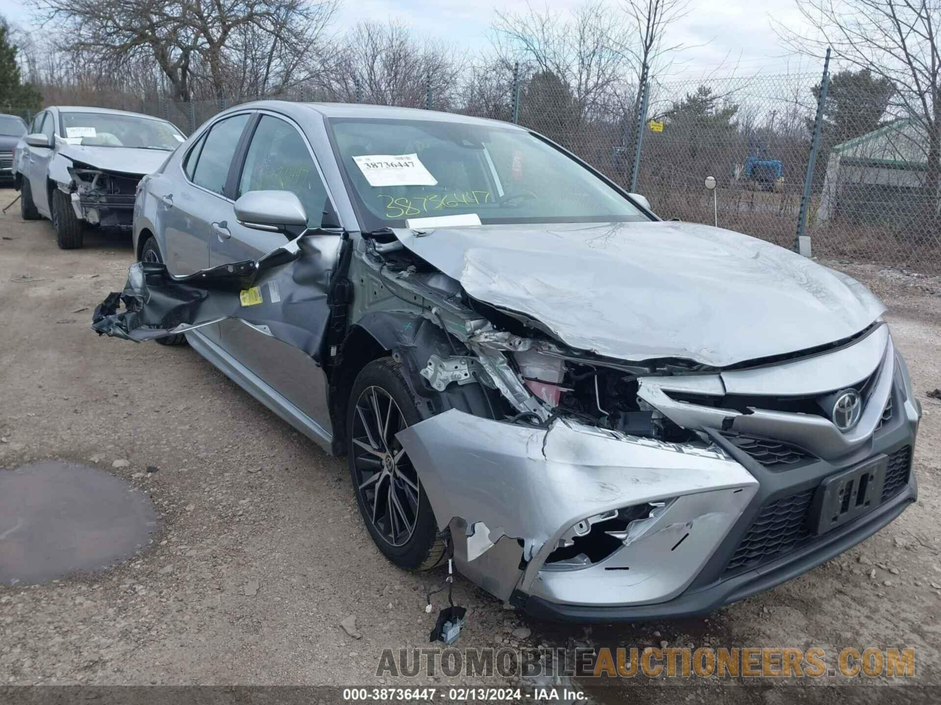 4T1G11BK2MU021121 TOYOTA CAMRY 2021