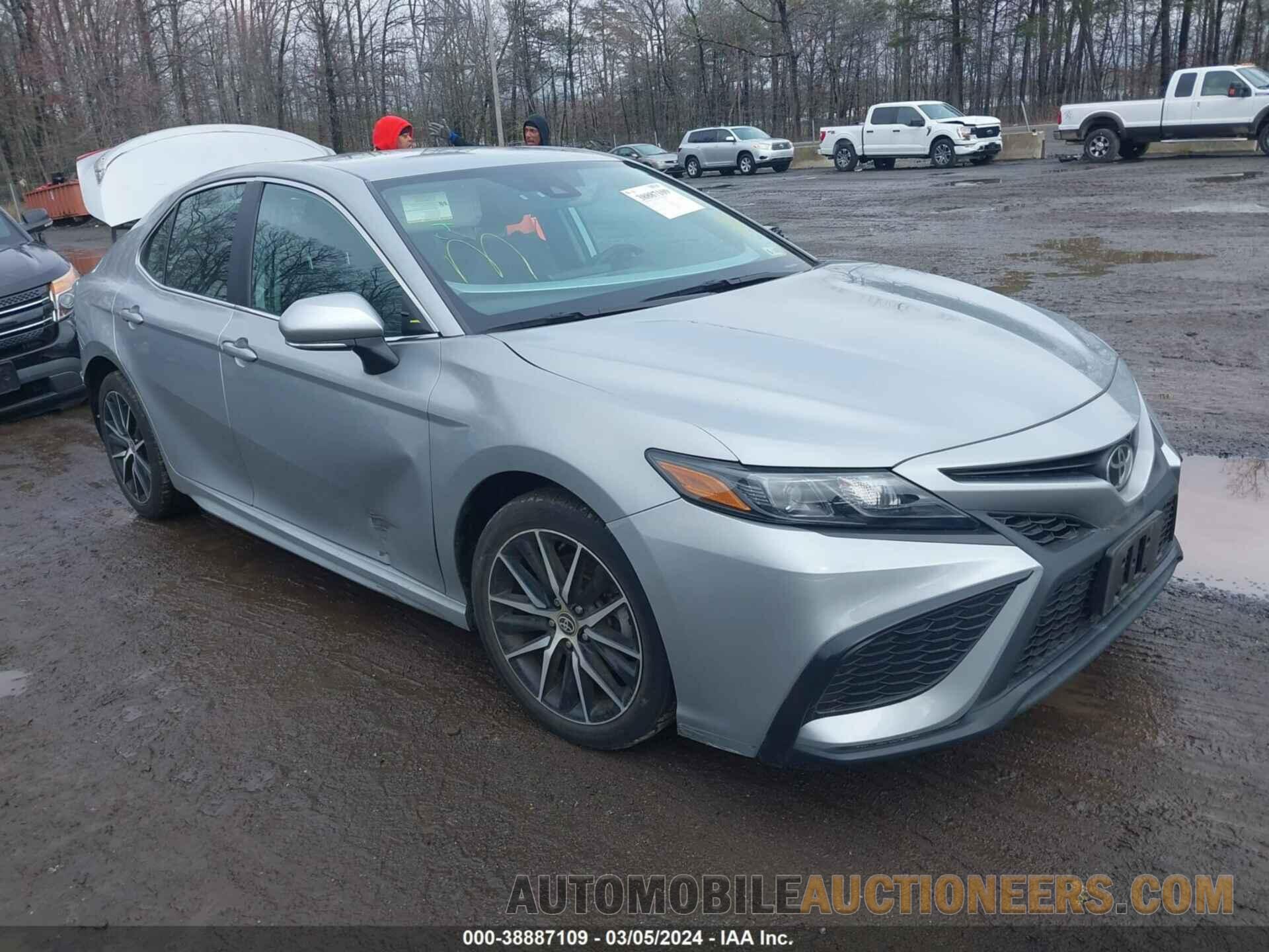 4T1G11BK2MU028716 TOYOTA CAMRY 2021