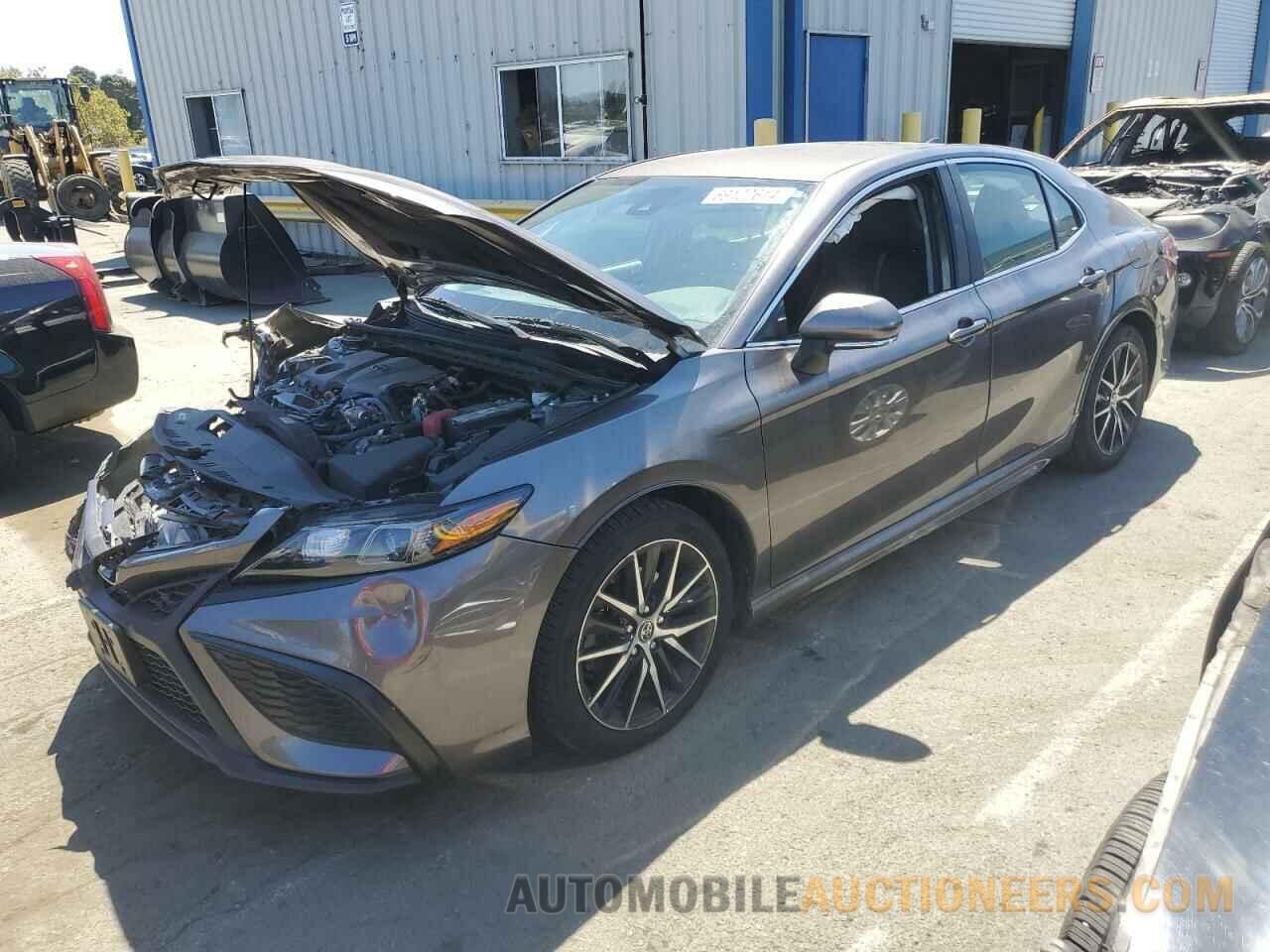 4T1G11BK2NU049471 TOYOTA CAMRY 2022