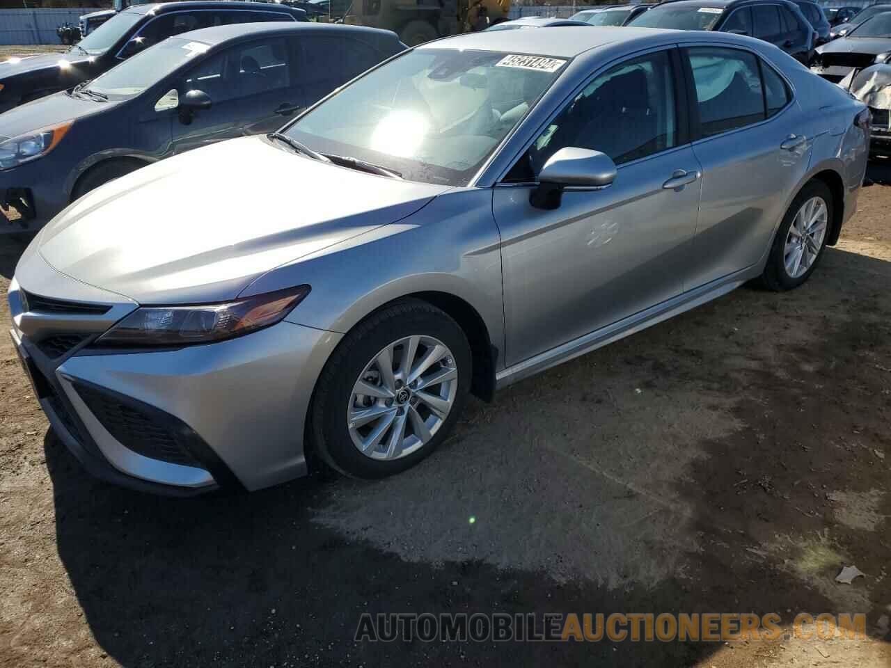 4T1G11BK2RU112445 TOYOTA CAMRY 2024