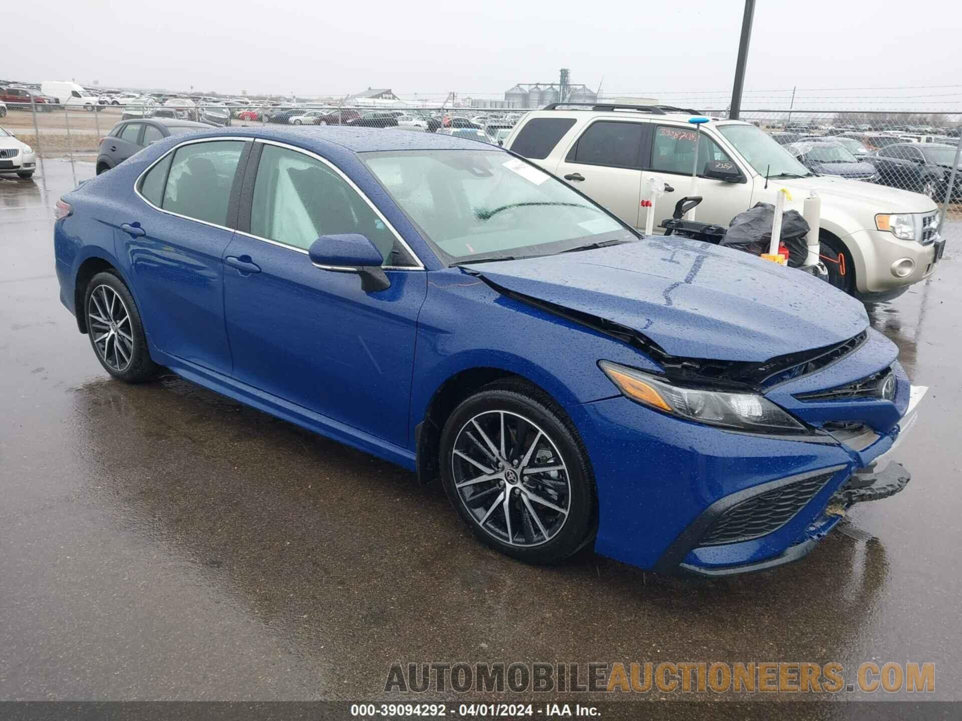 4T1G11BK2RU118827 TOYOTA CAMRY 2024