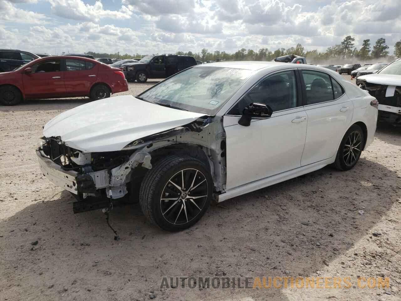 4T1G11BK3NU052590 TOYOTA CAMRY 2022