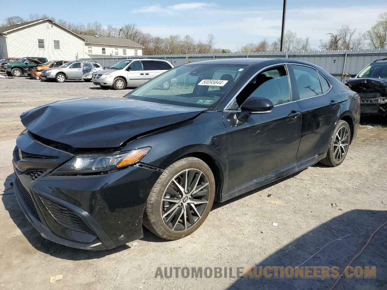 4T1G11BK3NU054615 TOYOTA CAMRY 2022