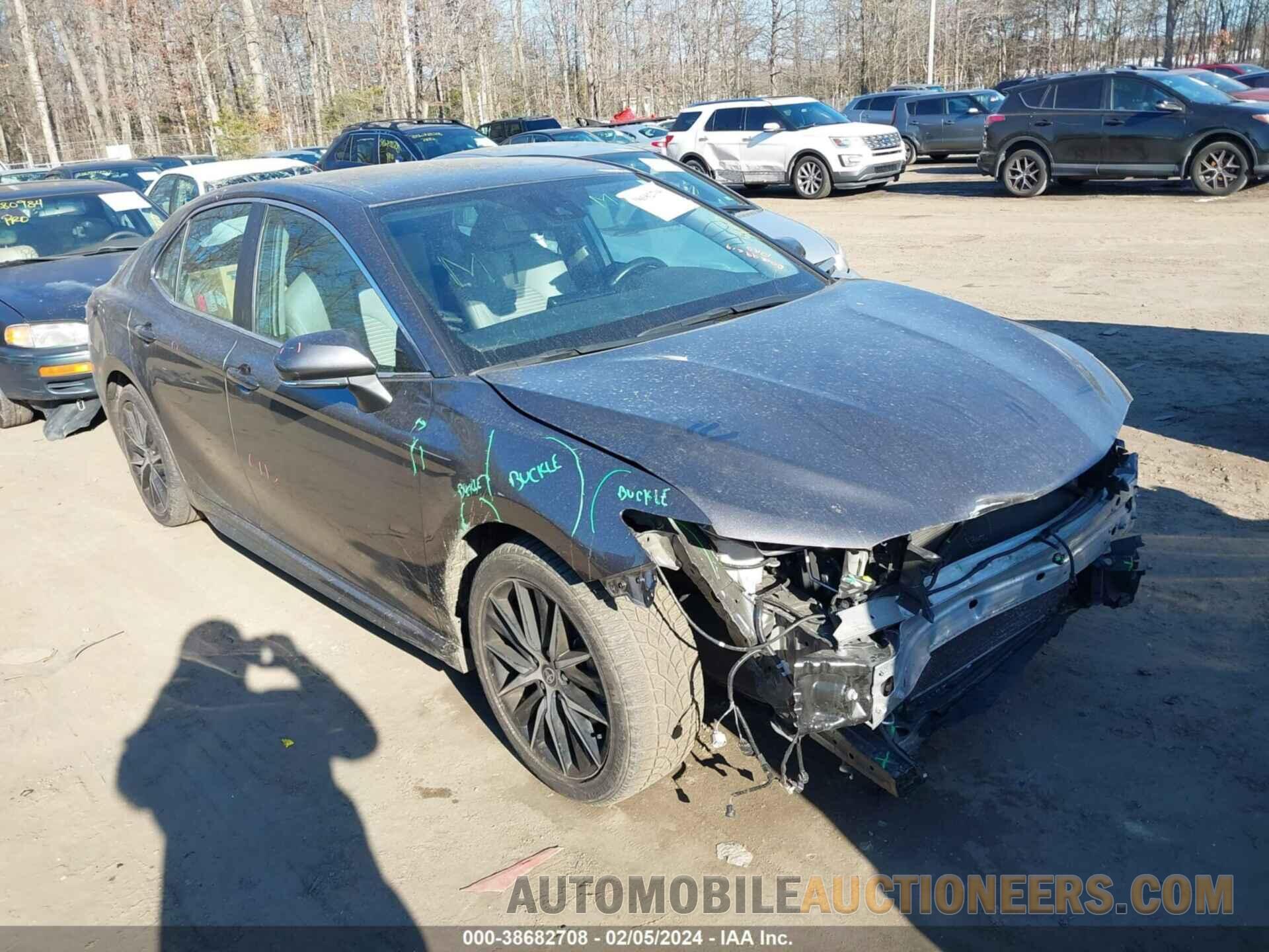 4T1G11BK3NU064304 TOYOTA CAMRY 2022