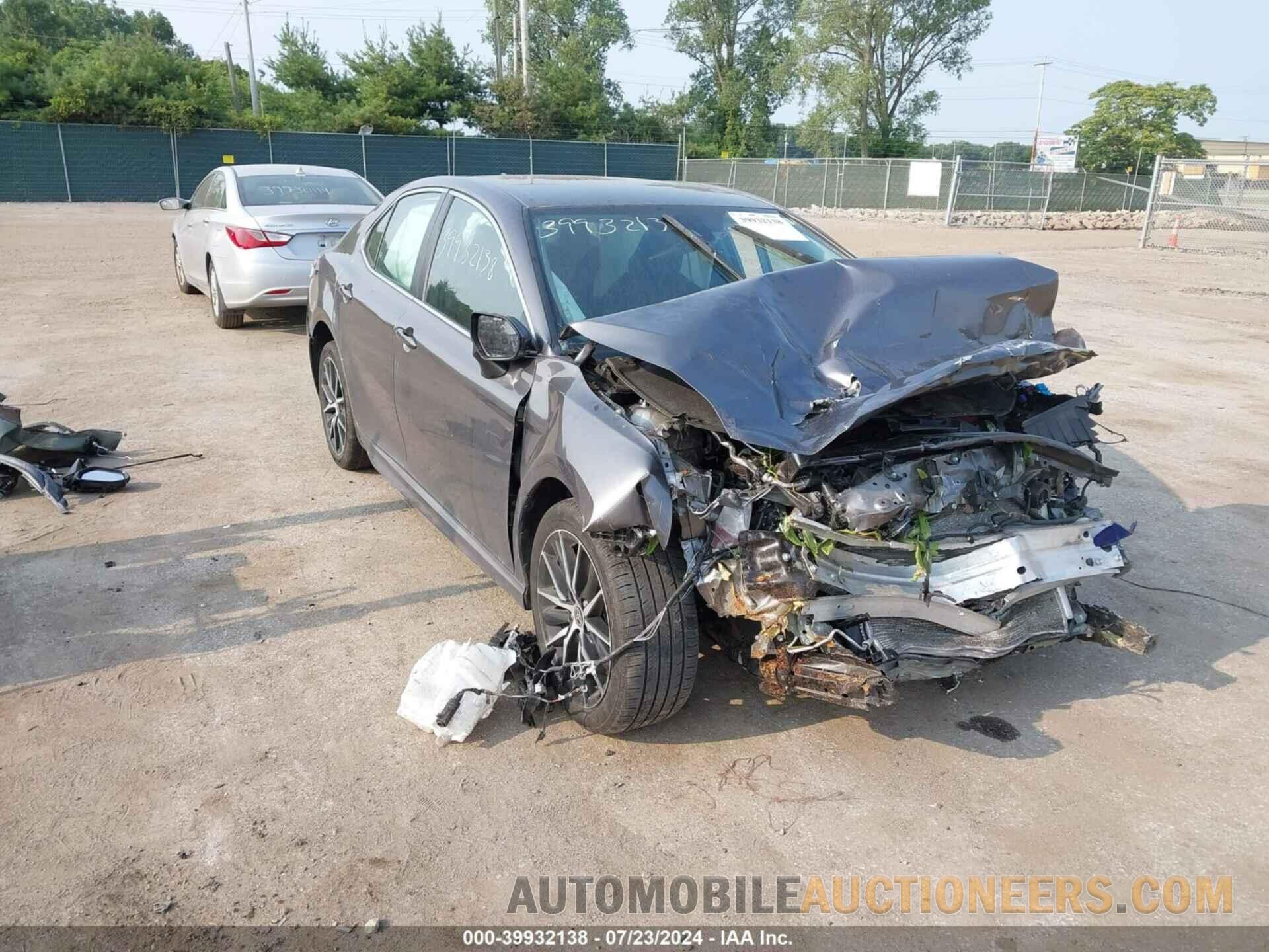 4T1G11BK3NU066022 TOYOTA CAMRY 2022