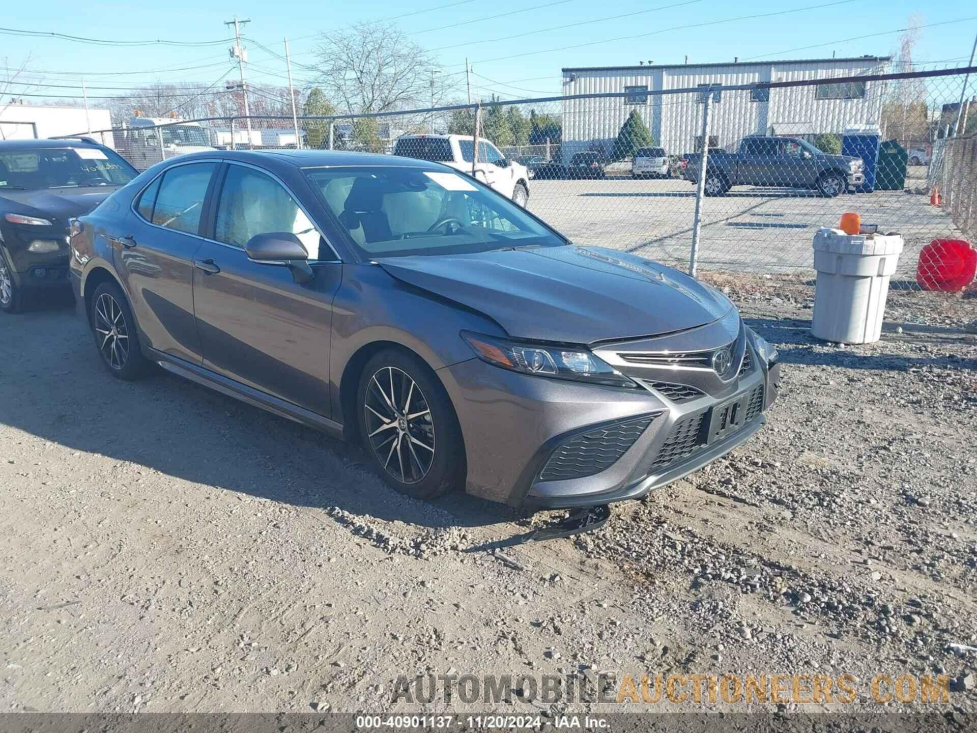 4T1G11BK3RU109974 TOYOTA CAMRY 2024