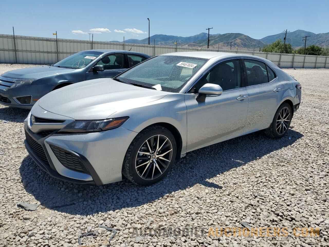 4T1G11BK4MU038244 TOYOTA CAMRY 2021