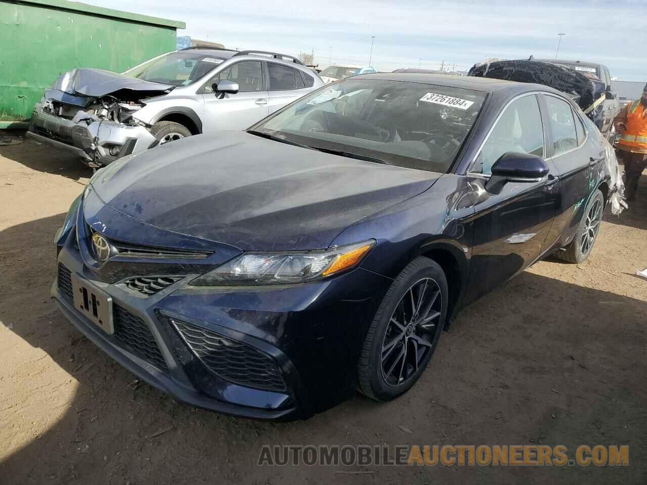 4T1G11BK4MU038275 TOYOTA CAMRY 2021