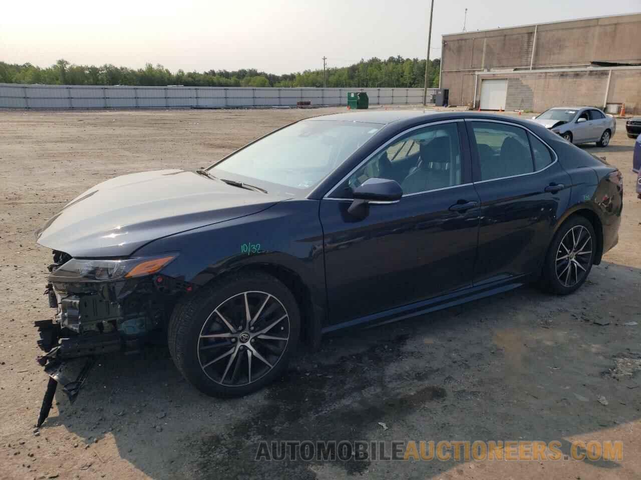 4T1G11BK5MU031402 TOYOTA CAMRY 2021