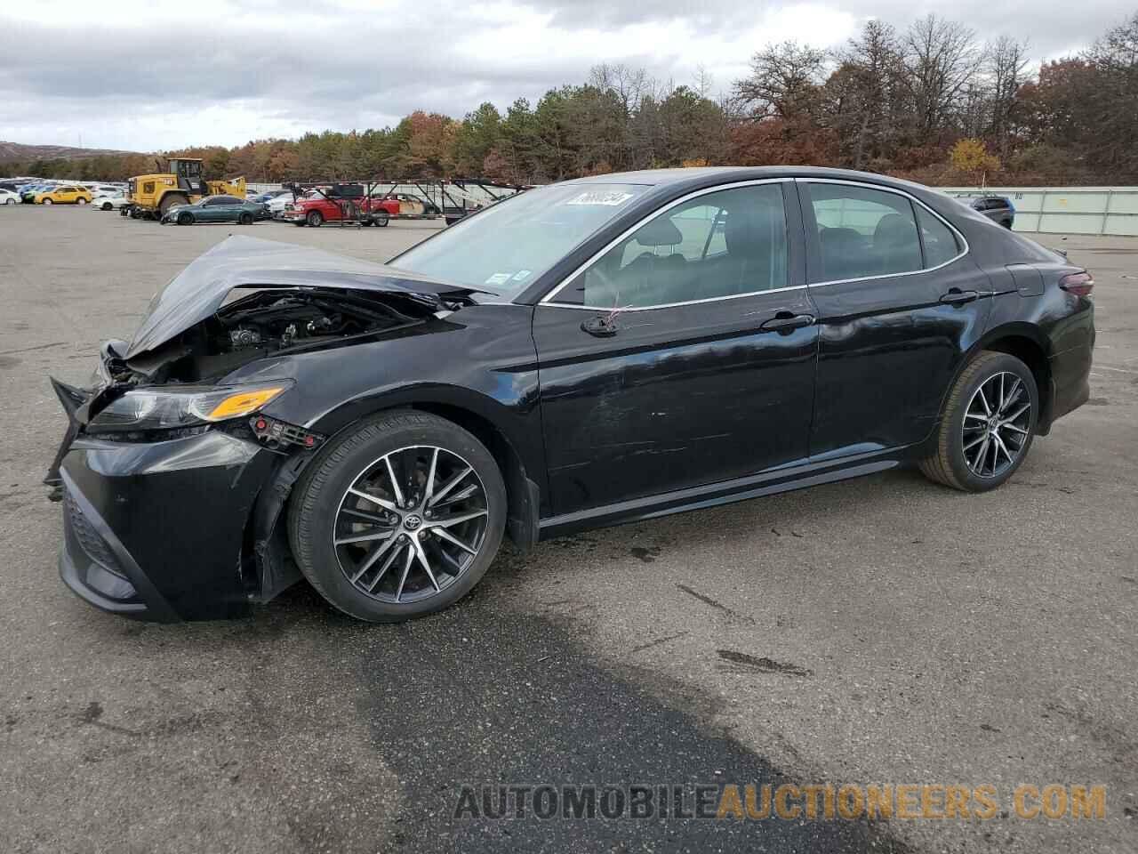 4T1G11BK5NU050095 TOYOTA CAMRY 2022