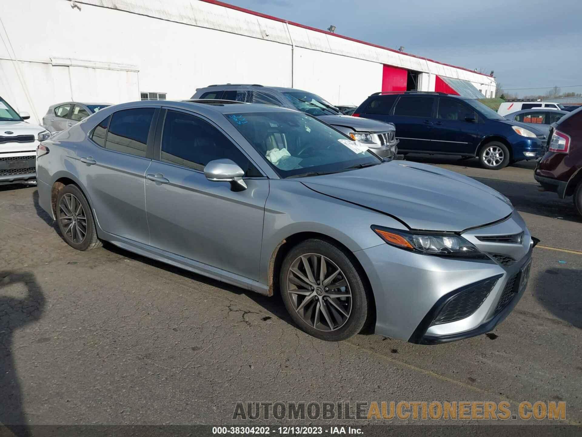 4T1G11BK5NU052140 TOYOTA CAMRY 2022