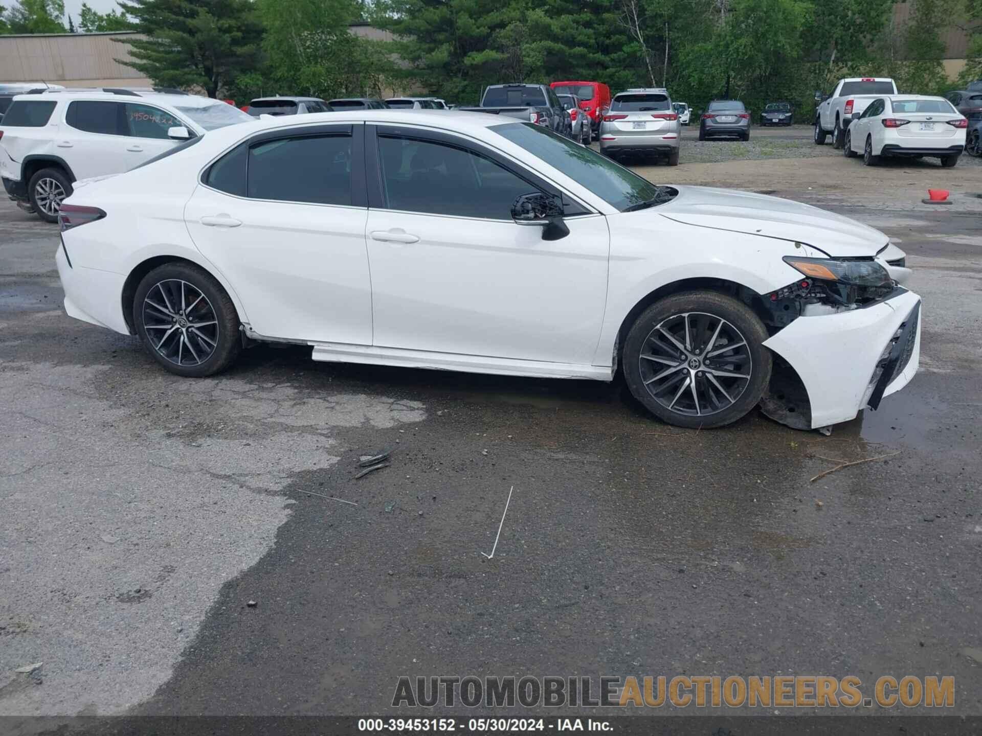 4T1G11BK5NU066085 TOYOTA CAMRY 2022