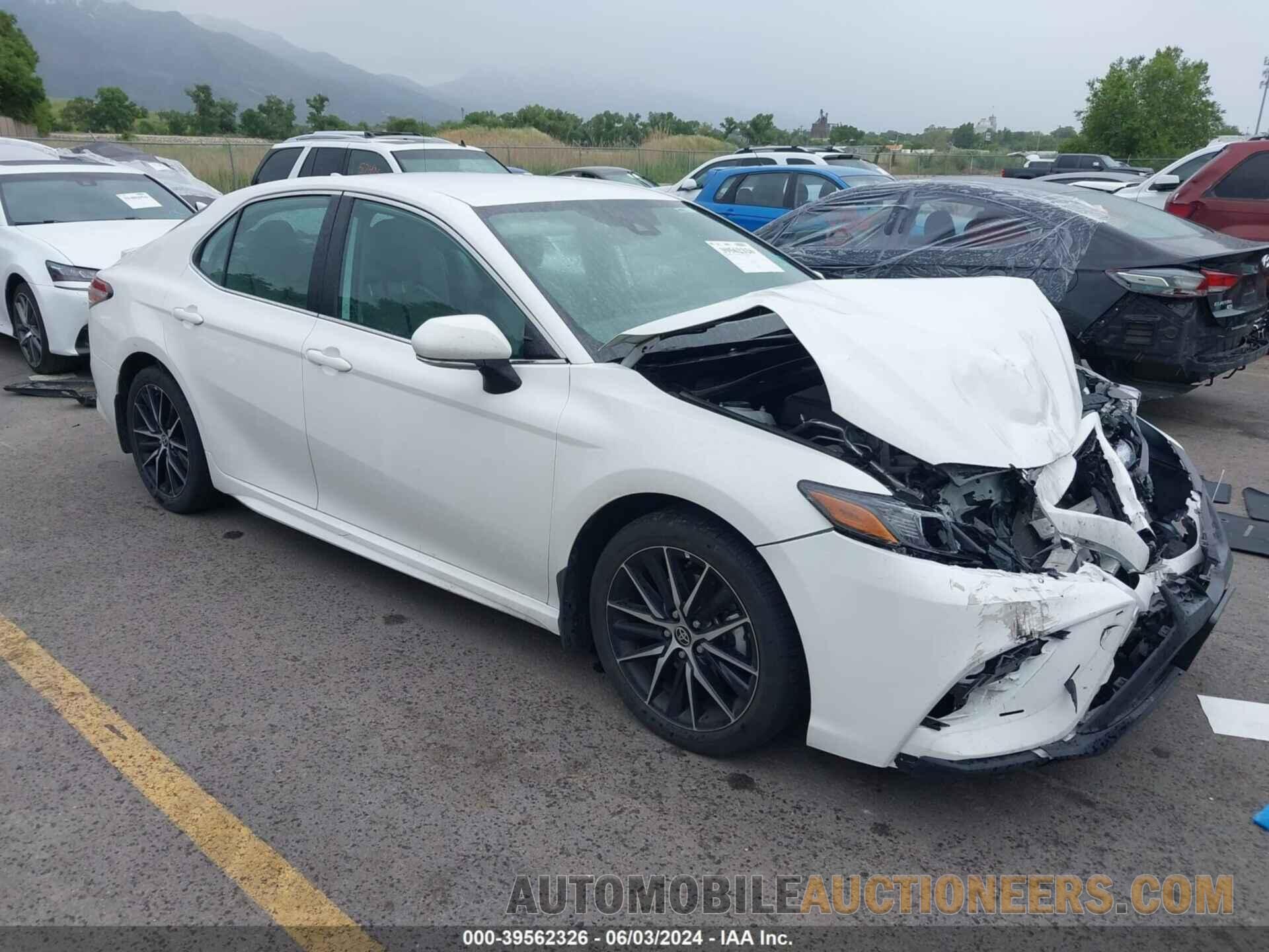 4T1G11BK5NU069634 TOYOTA CAMRY 2022