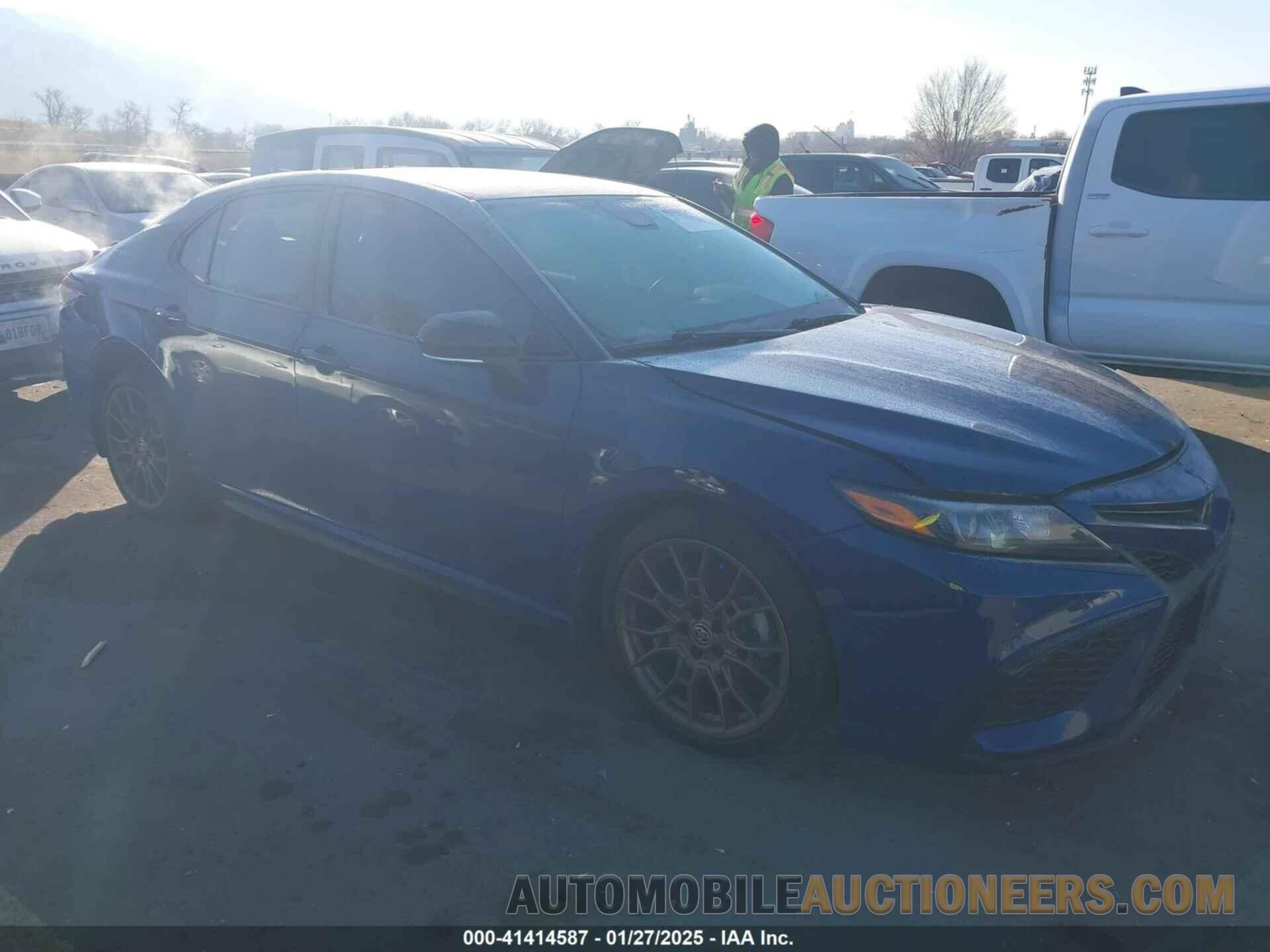 4T1G11BK5PU105423 TOYOTA CAMRY 2023