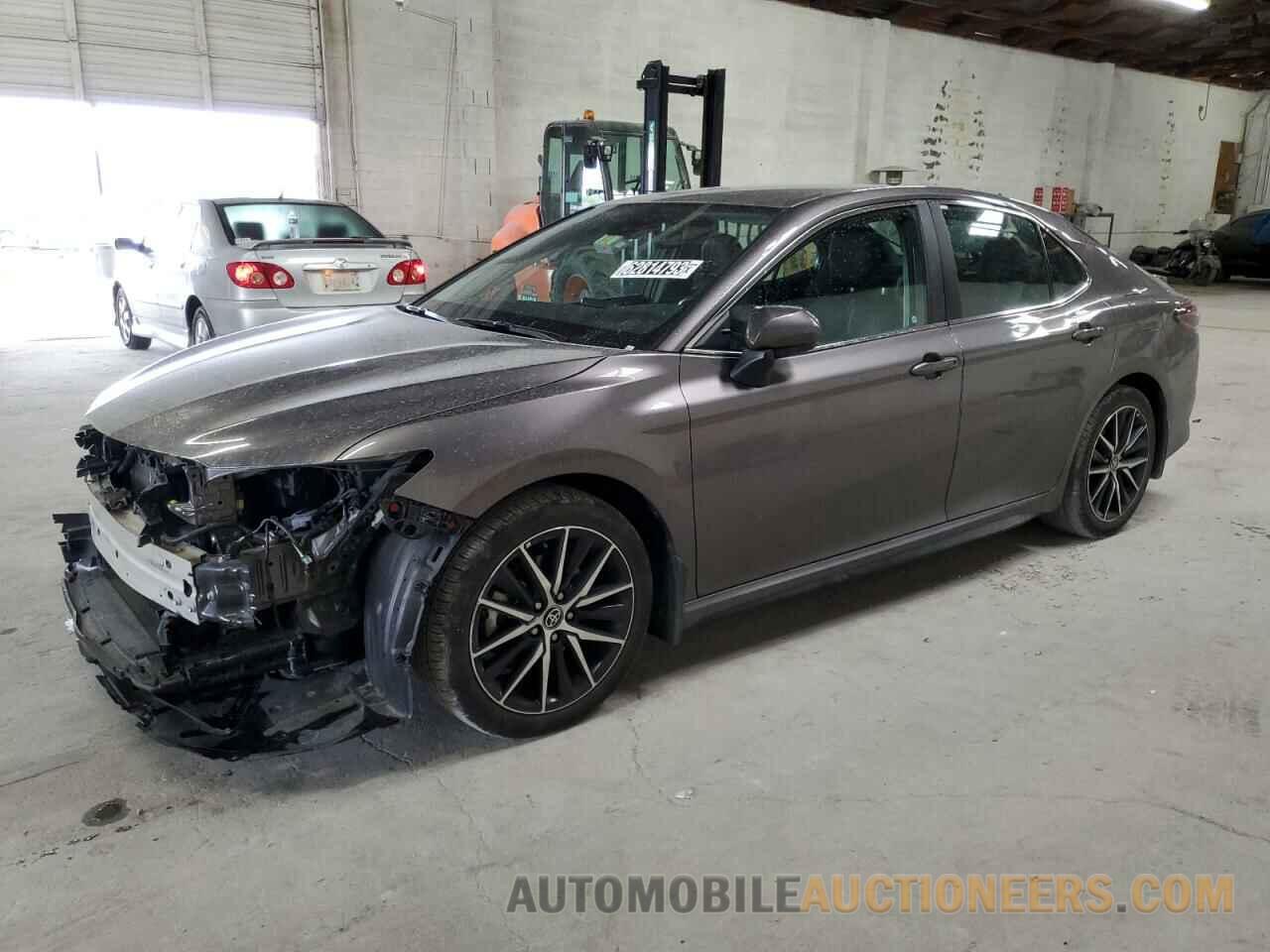 4T1G11BK7MU034950 TOYOTA CAMRY 2021