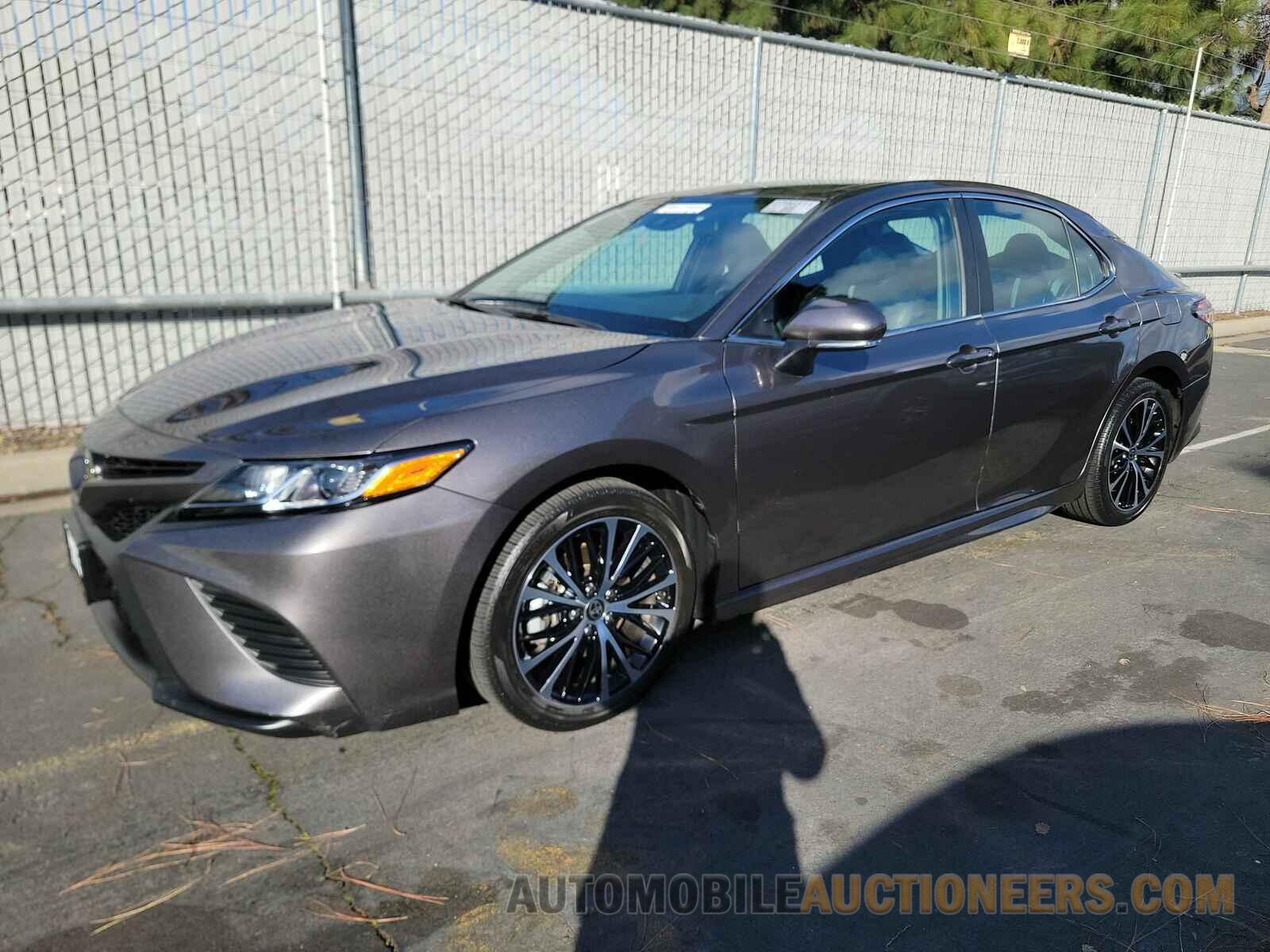 4T1G11BK8LU007786 Toyota Camry 2020