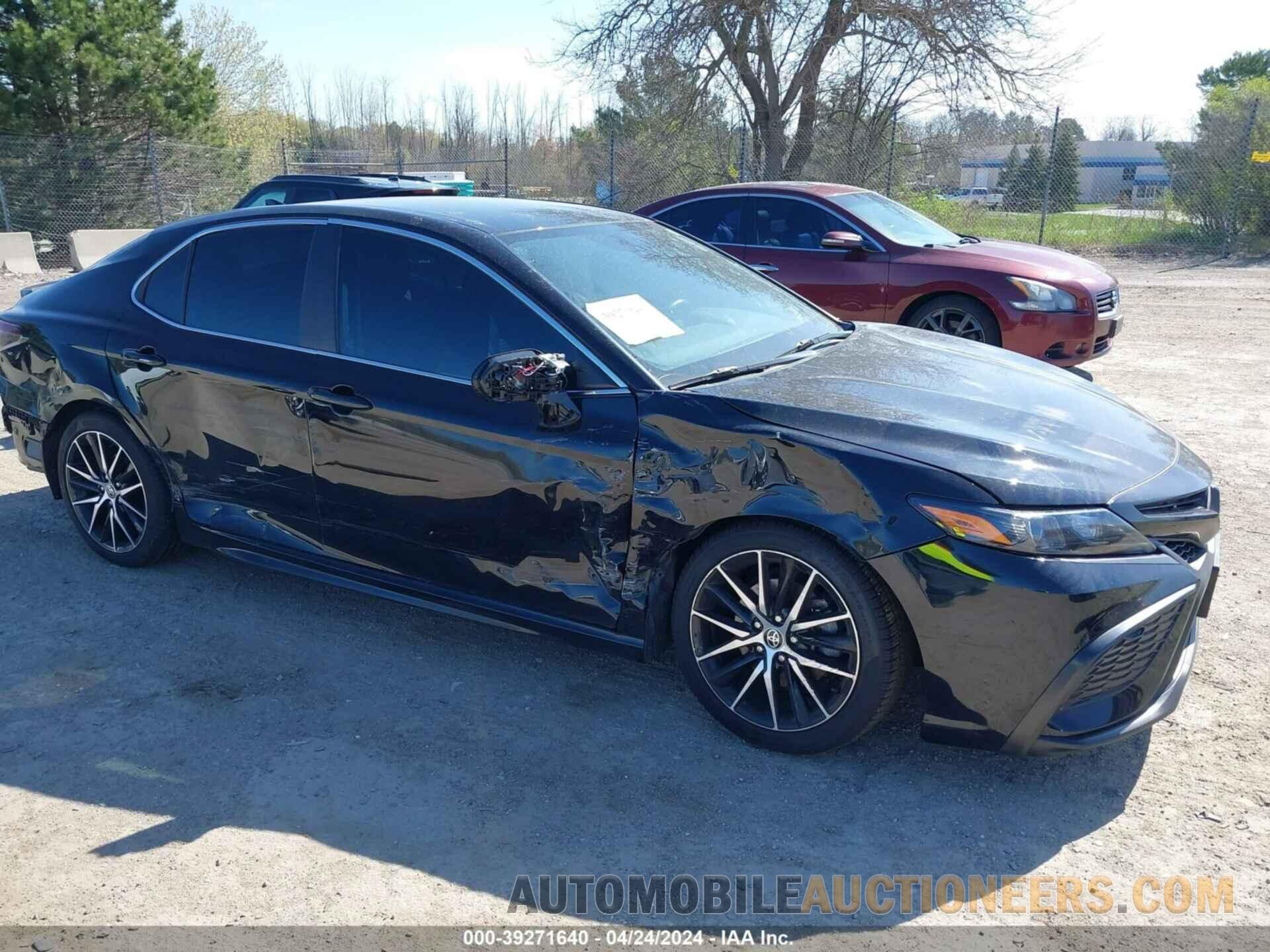 4T1G11BK8MU027442 TOYOTA CAMRY 2021