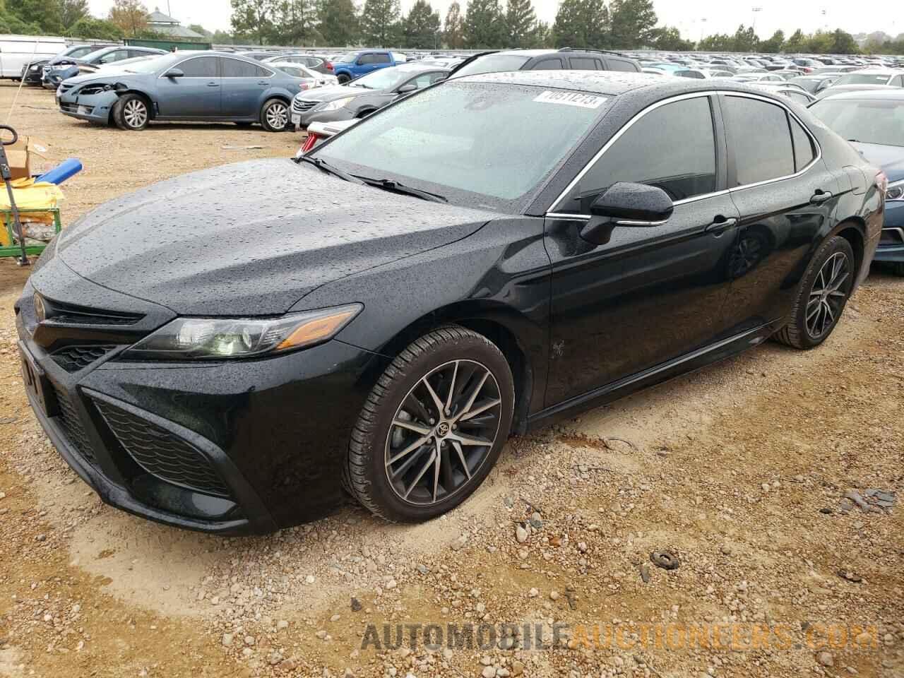 4T1G11BK8NU049619 TOYOTA CAMRY 2022