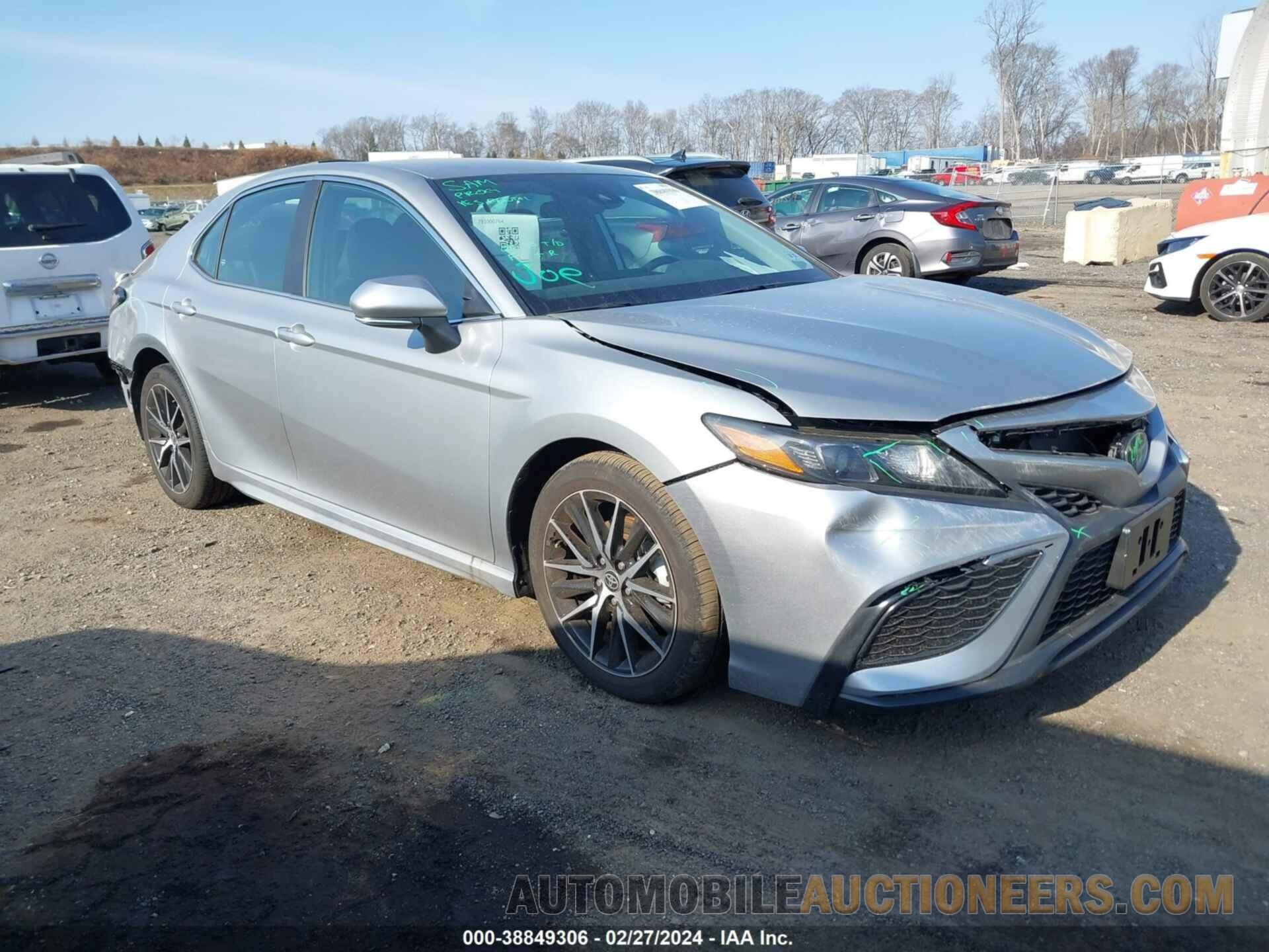 4T1G11BK8RU110571 TOYOTA CAMRY 2024