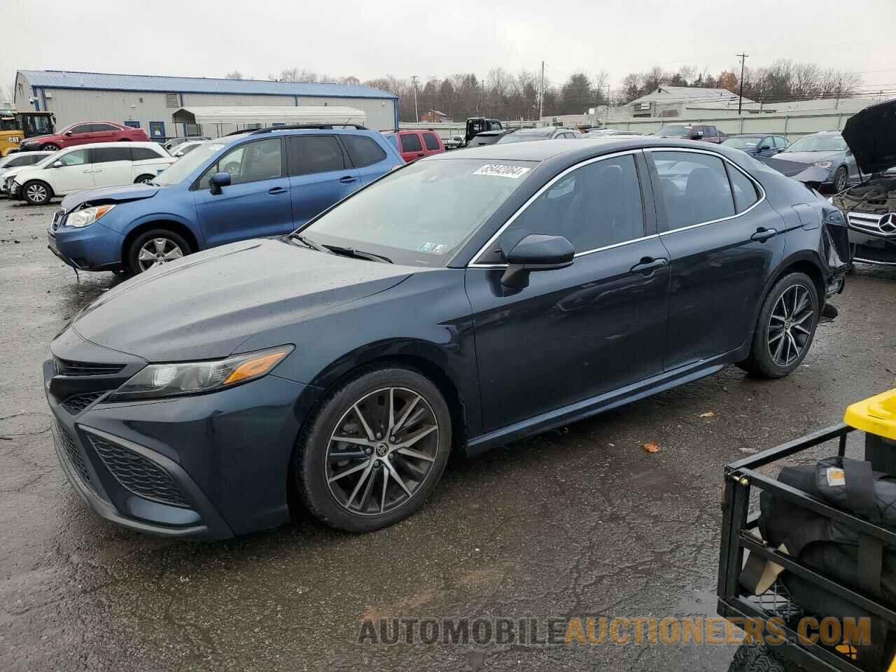 4T1G11BK9MU024565 TOYOTA CAMRY 2021