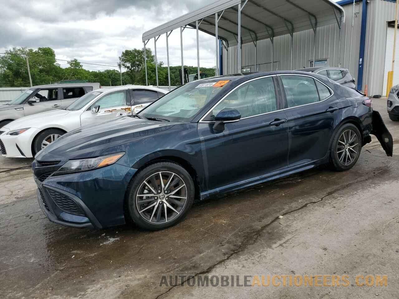 4T1G11BK9MU027675 TOYOTA CAMRY 2021