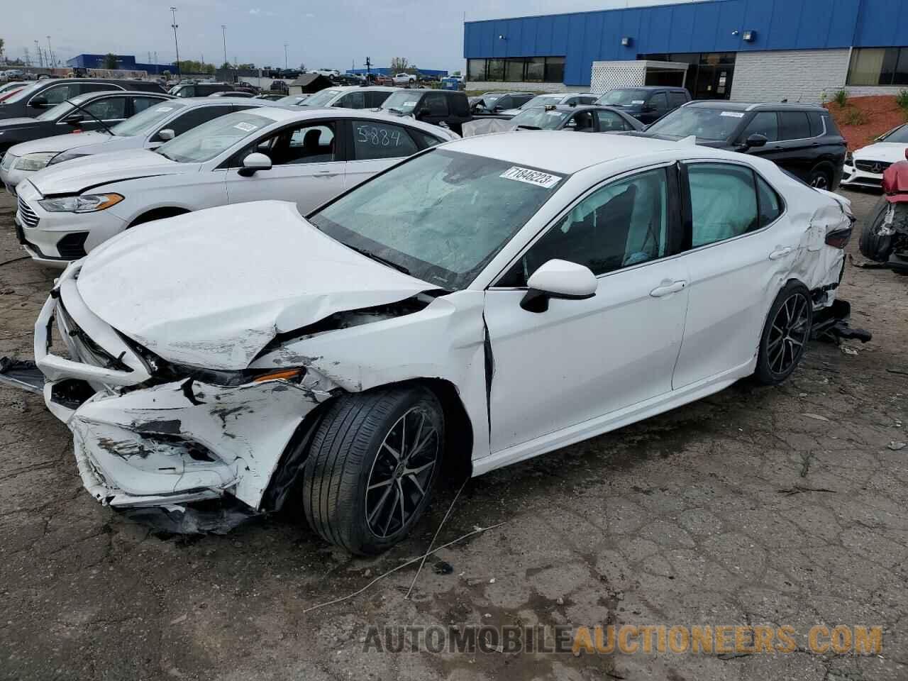 4T1G11BK9MU034965 TOYOTA CAMRY 2021