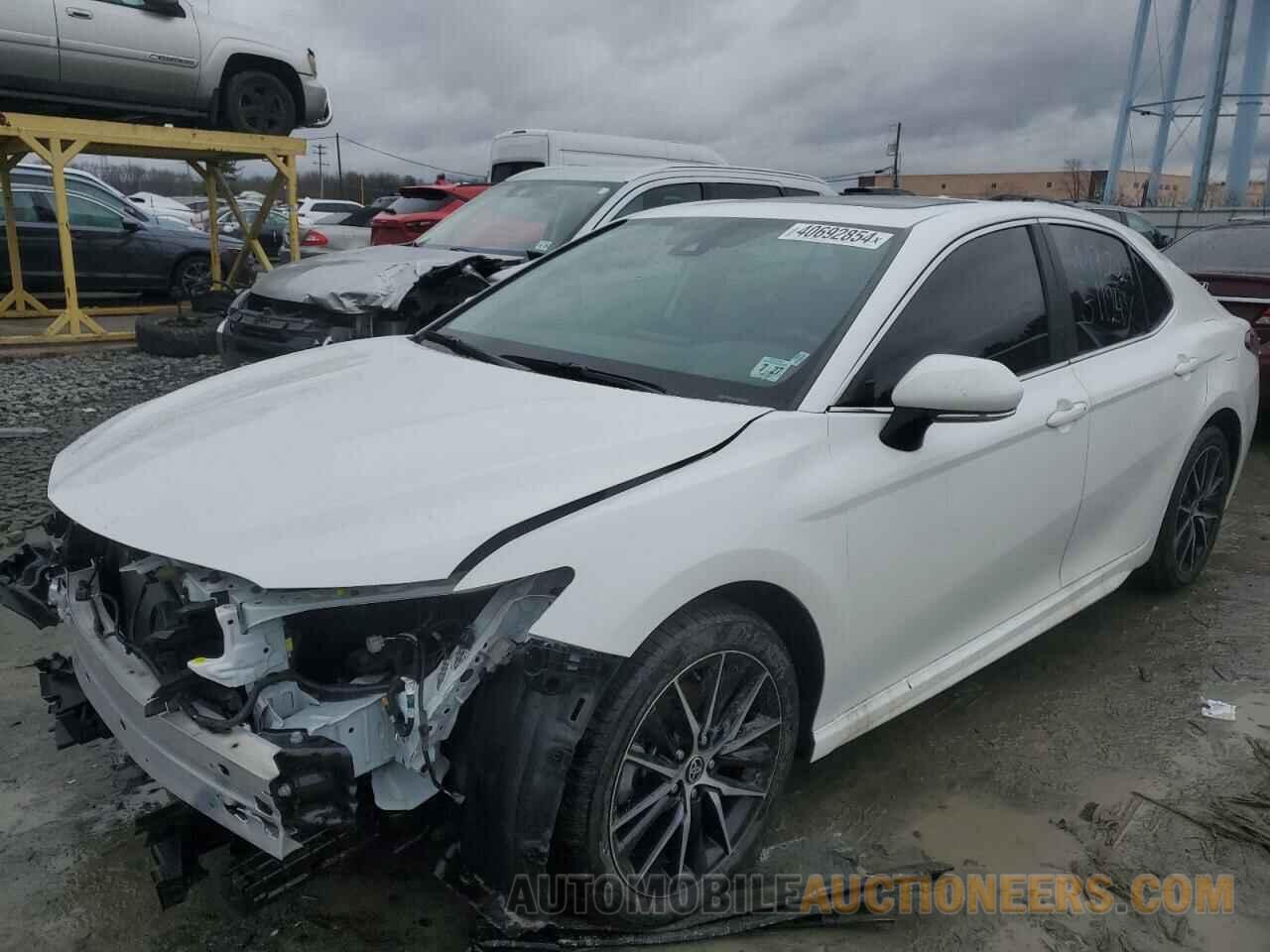 4T1G11BK9NU070575 TOYOTA CAMRY 2022