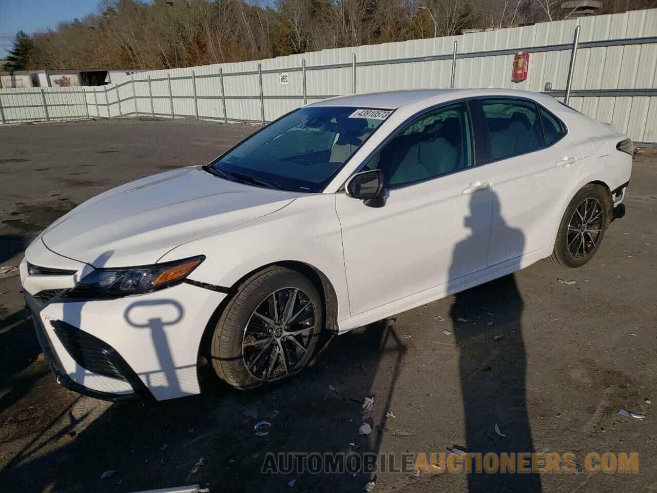 4T1G11BK9PU073527 TOYOTA CAMRY 2023