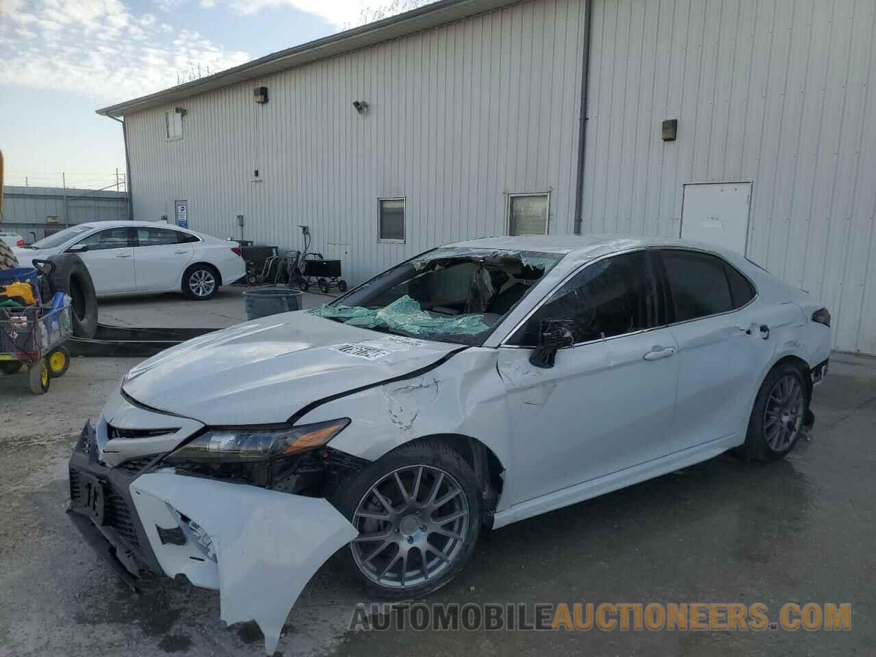 4T1G11BKXNU050559 TOYOTA CAMRY 2022