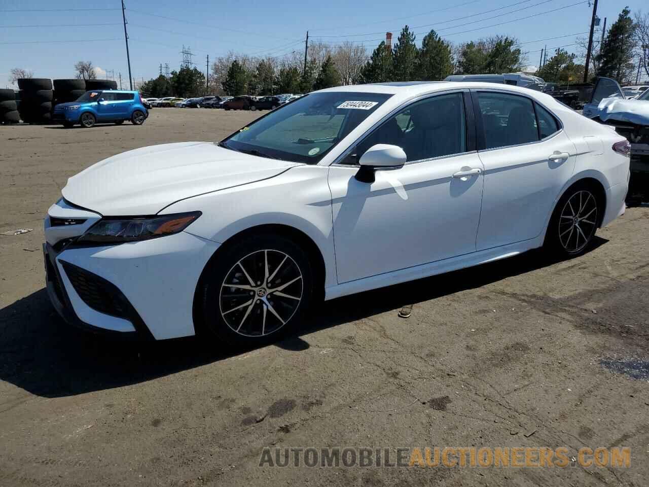 4T1G11BKXNU054157 TOYOTA CAMRY 2022