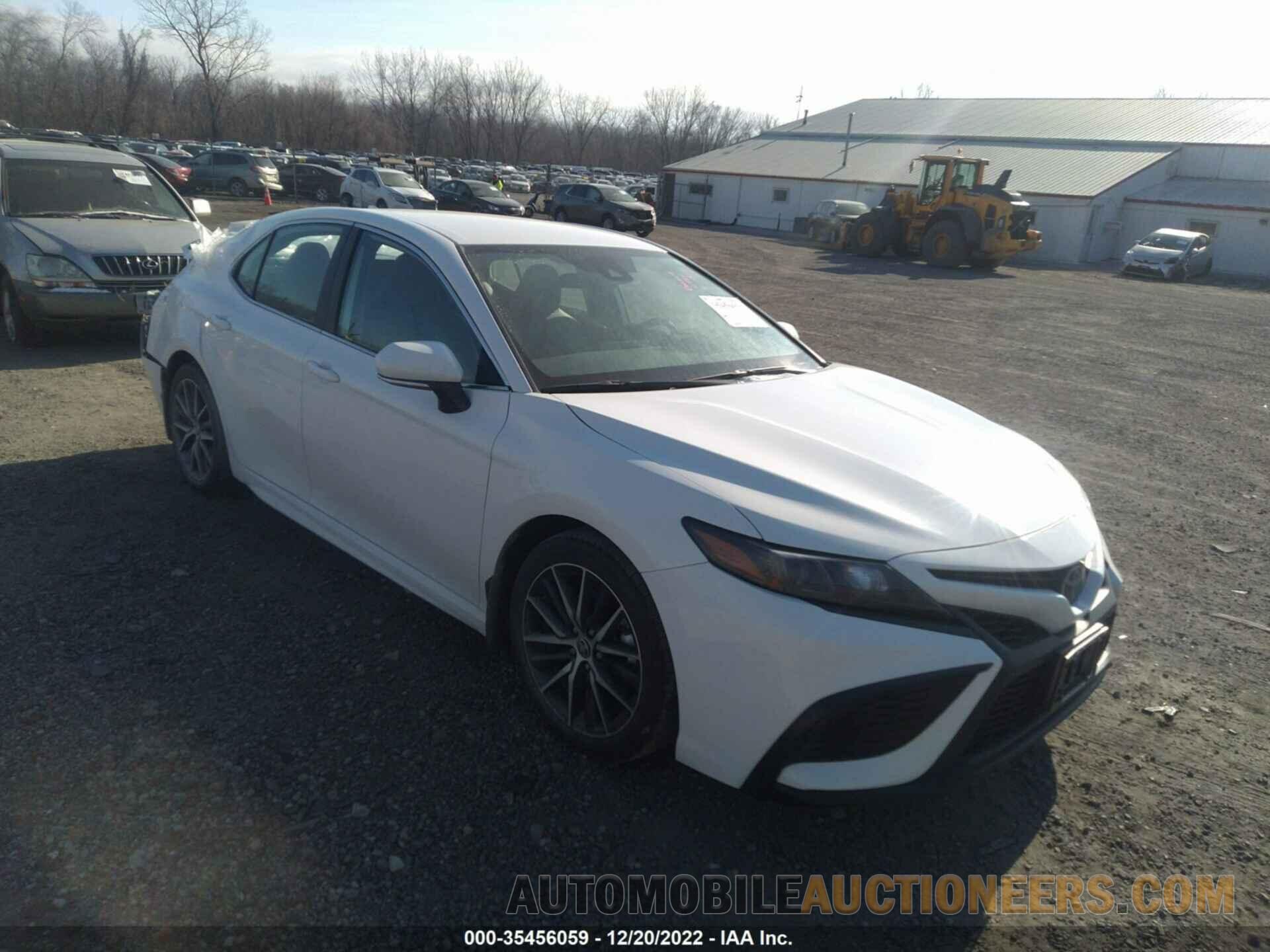 4T1G11BKXNU068723 TOYOTA CAMRY 2022