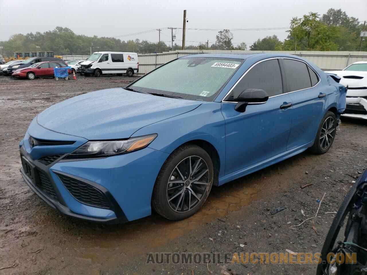 4T1G11BKXPU083256 TOYOTA CAMRY 2023