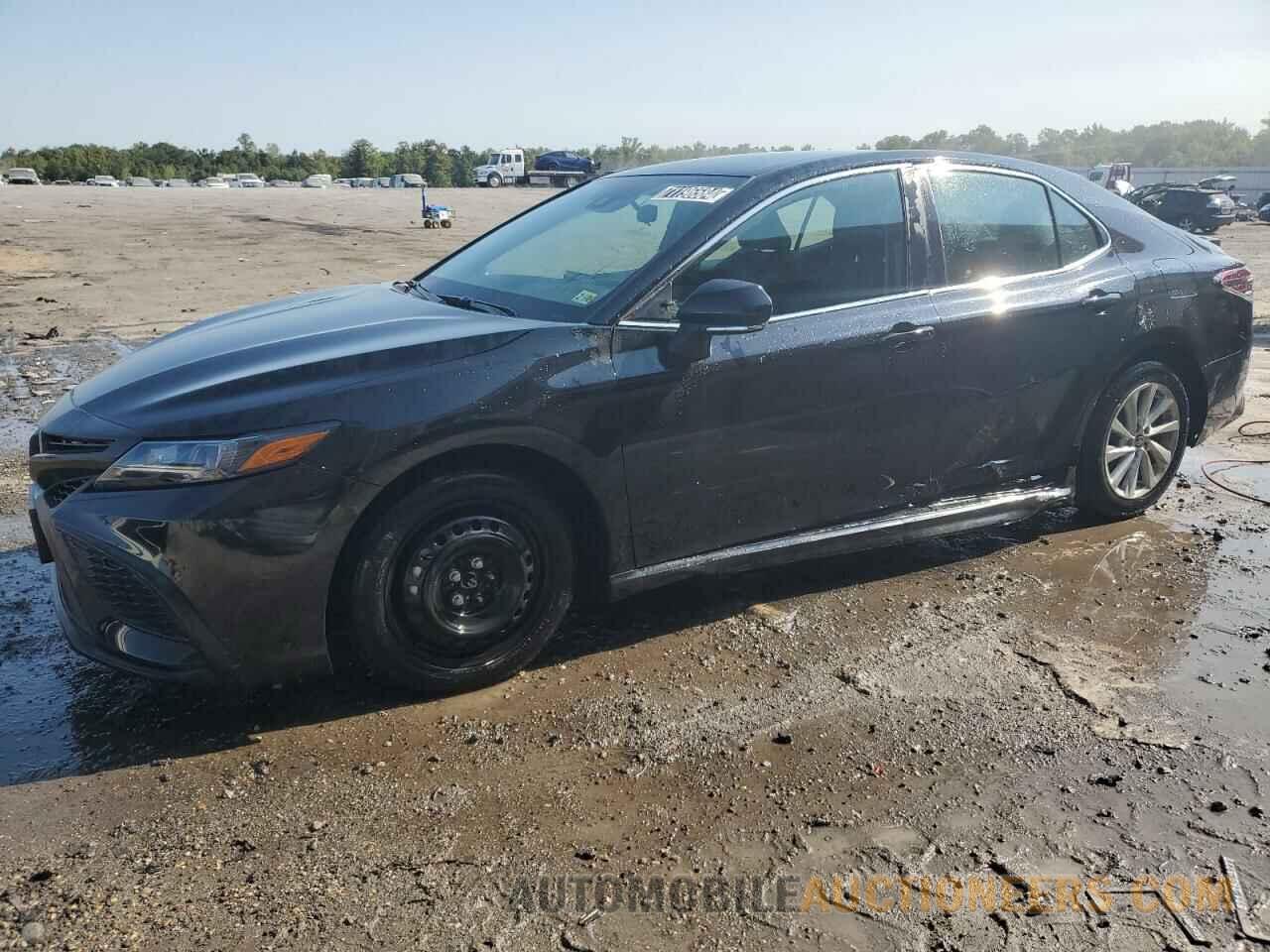 4T1G11BKXRU123516 TOYOTA CAMRY 2024