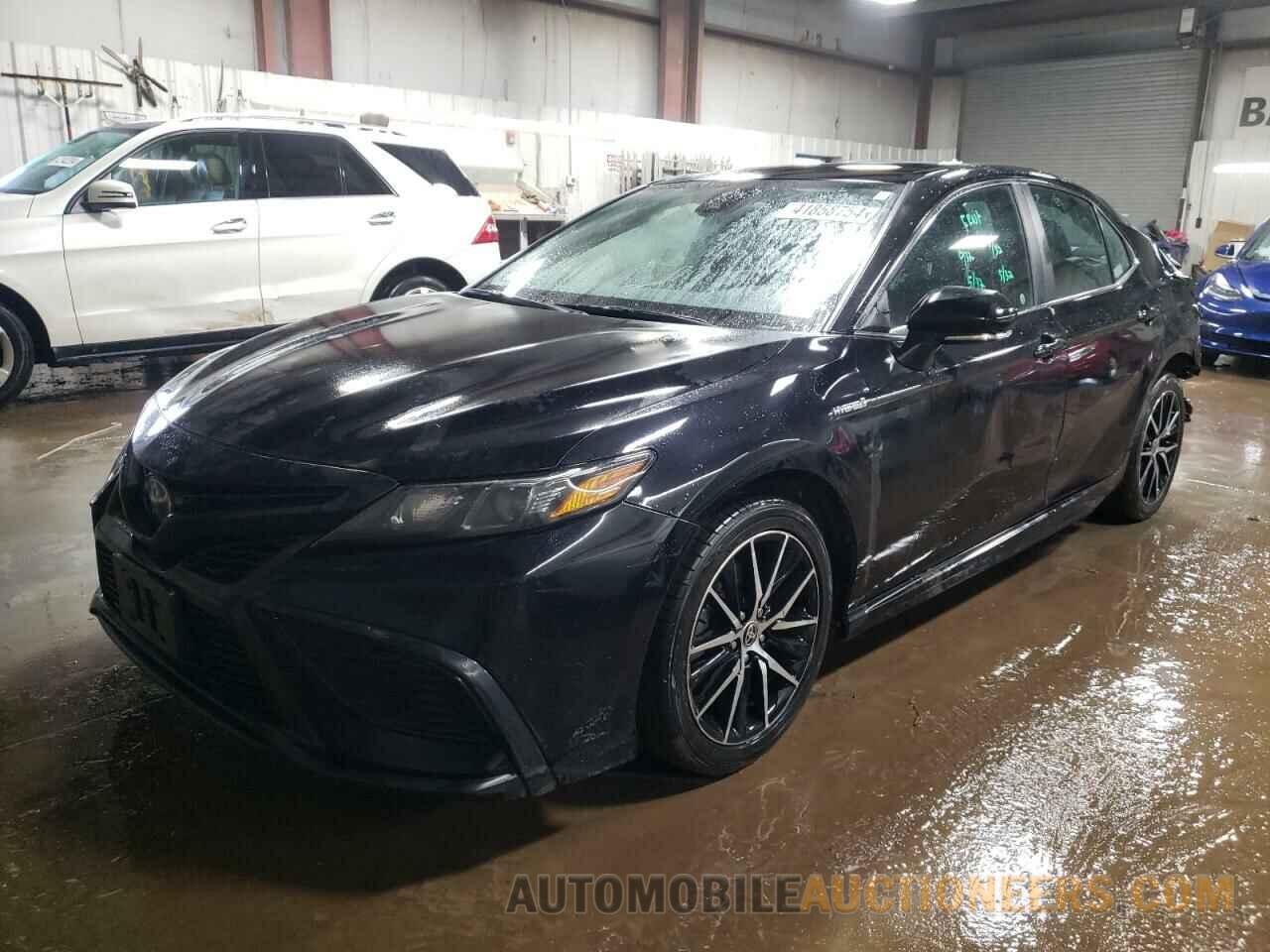 4T1G31AK2MU566165 TOYOTA CAMRY 2021