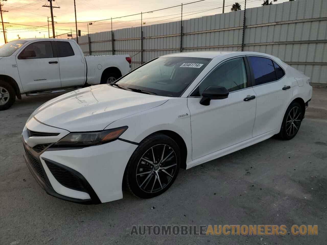 4T1G31AK5MU031606 TOYOTA CAMRY 2021