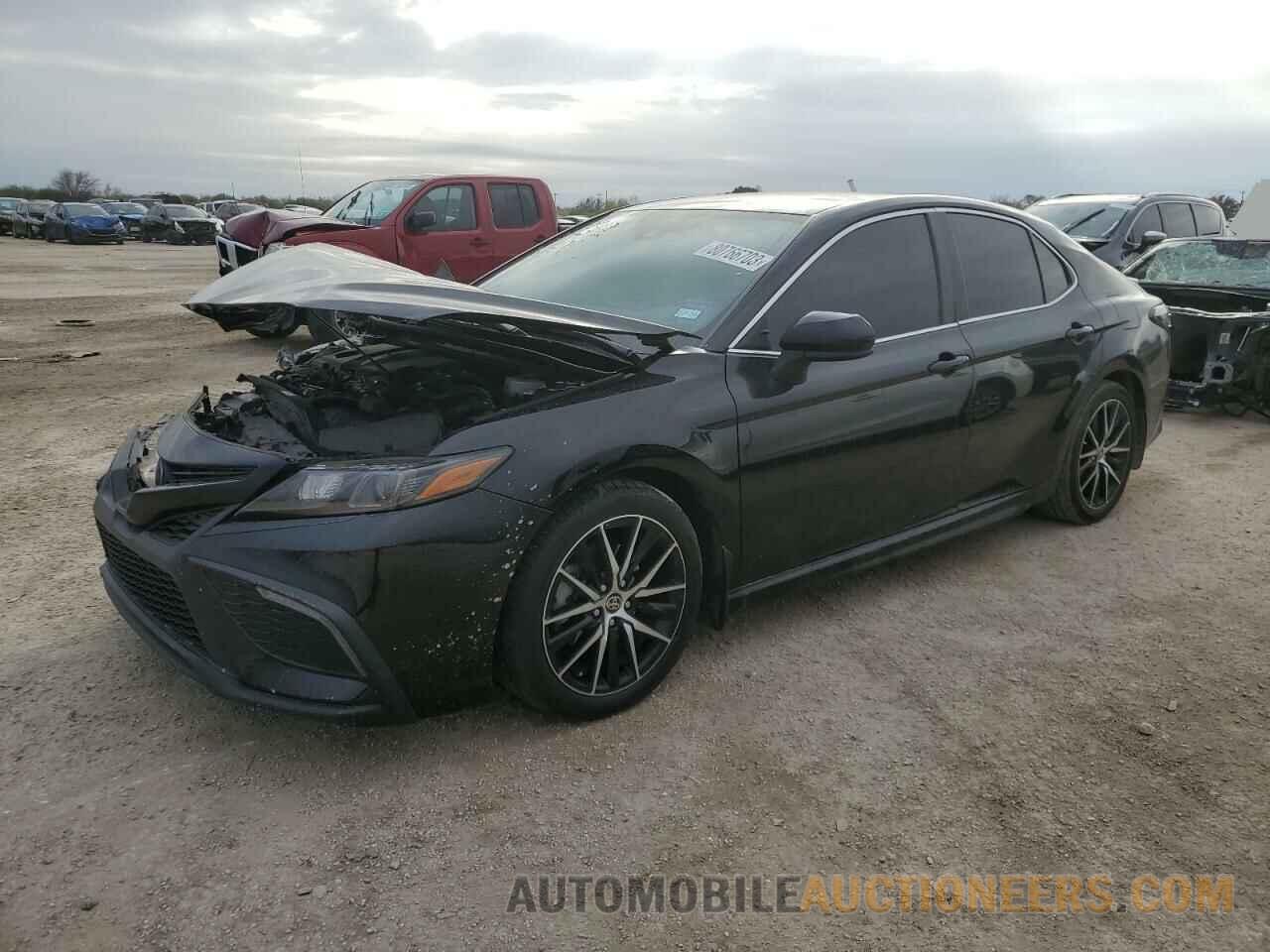 4T1G31AK7MU569238 TOYOTA CAMRY 2021