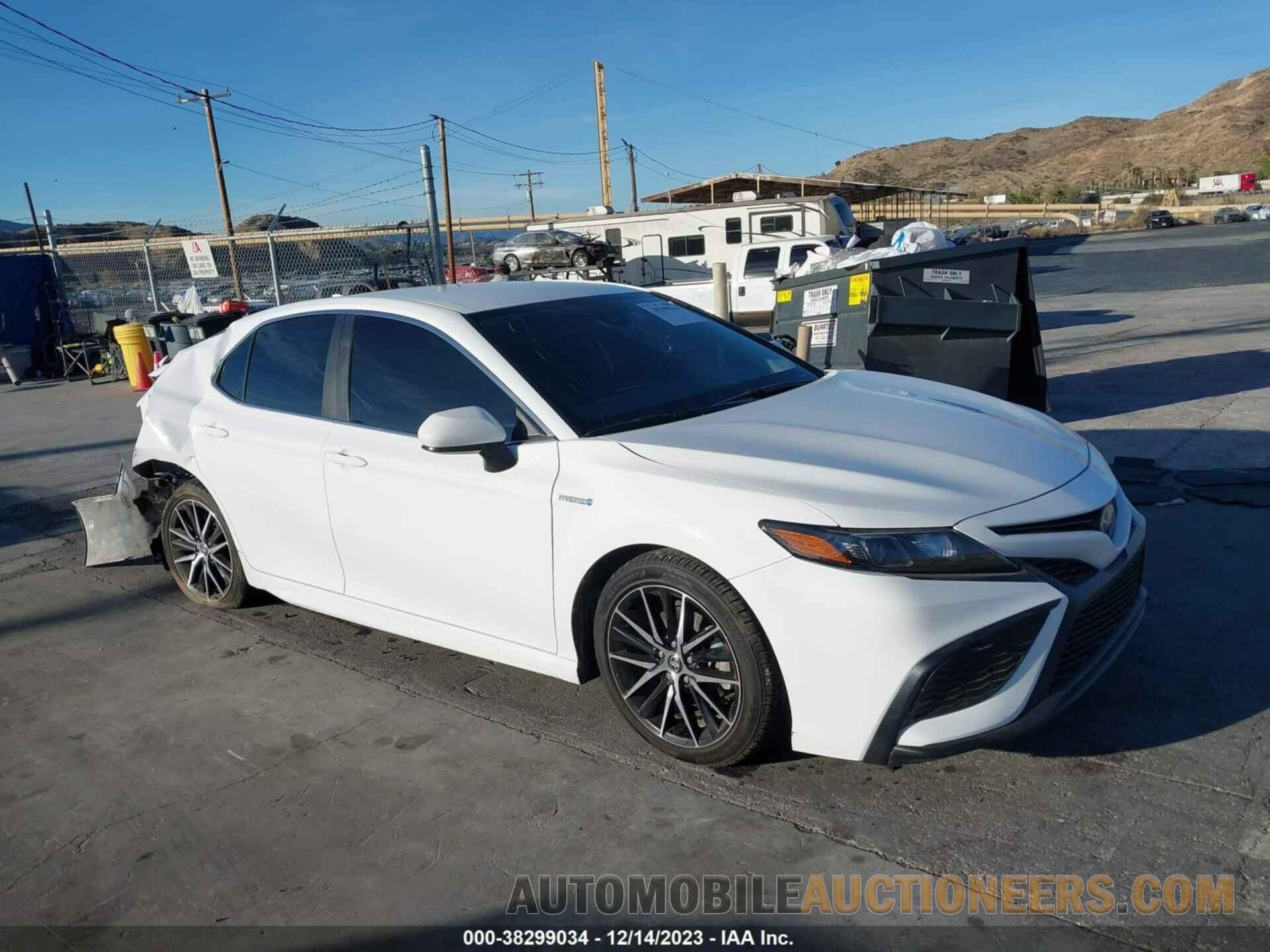 4T1G31AK8MU556479 TOYOTA CAMRY 2021