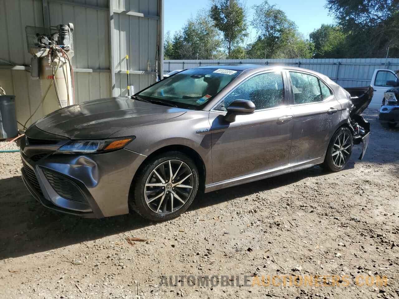 4T1G31AK8MU558359 TOYOTA CAMRY 2021